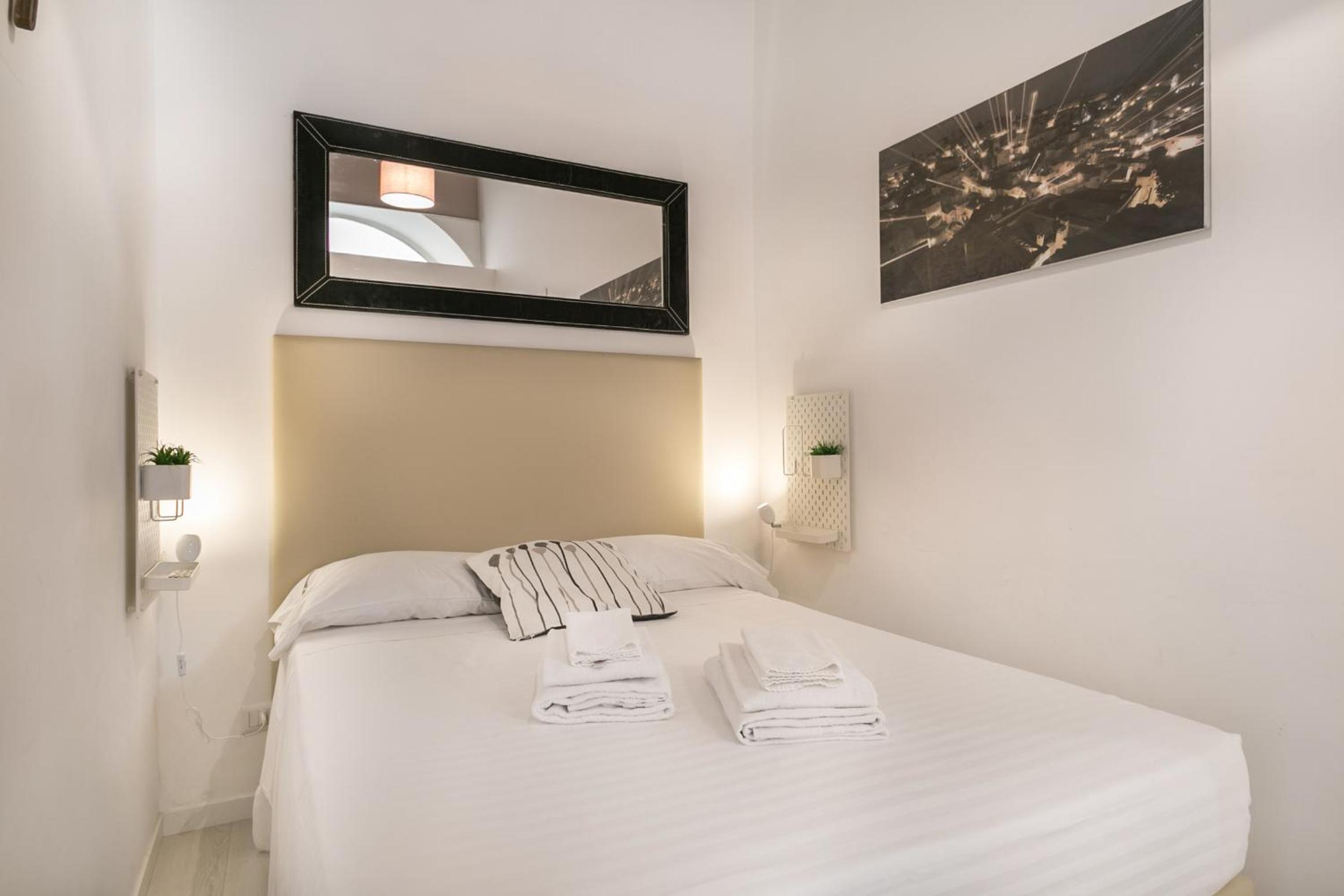 White Ostilia Apartments