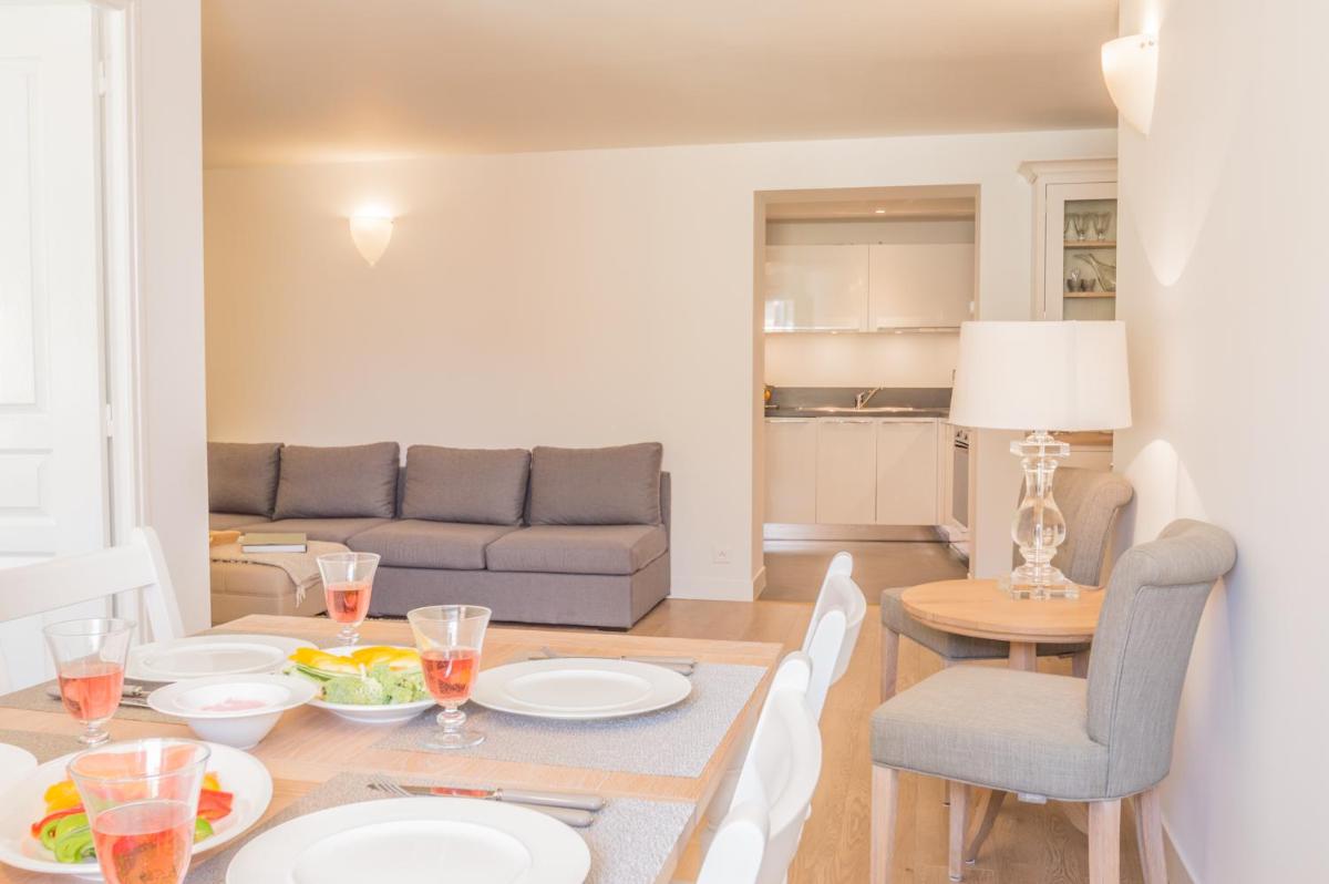 Sunlight Properties - "Neptune" - Bright - Old Town - By sea view 2