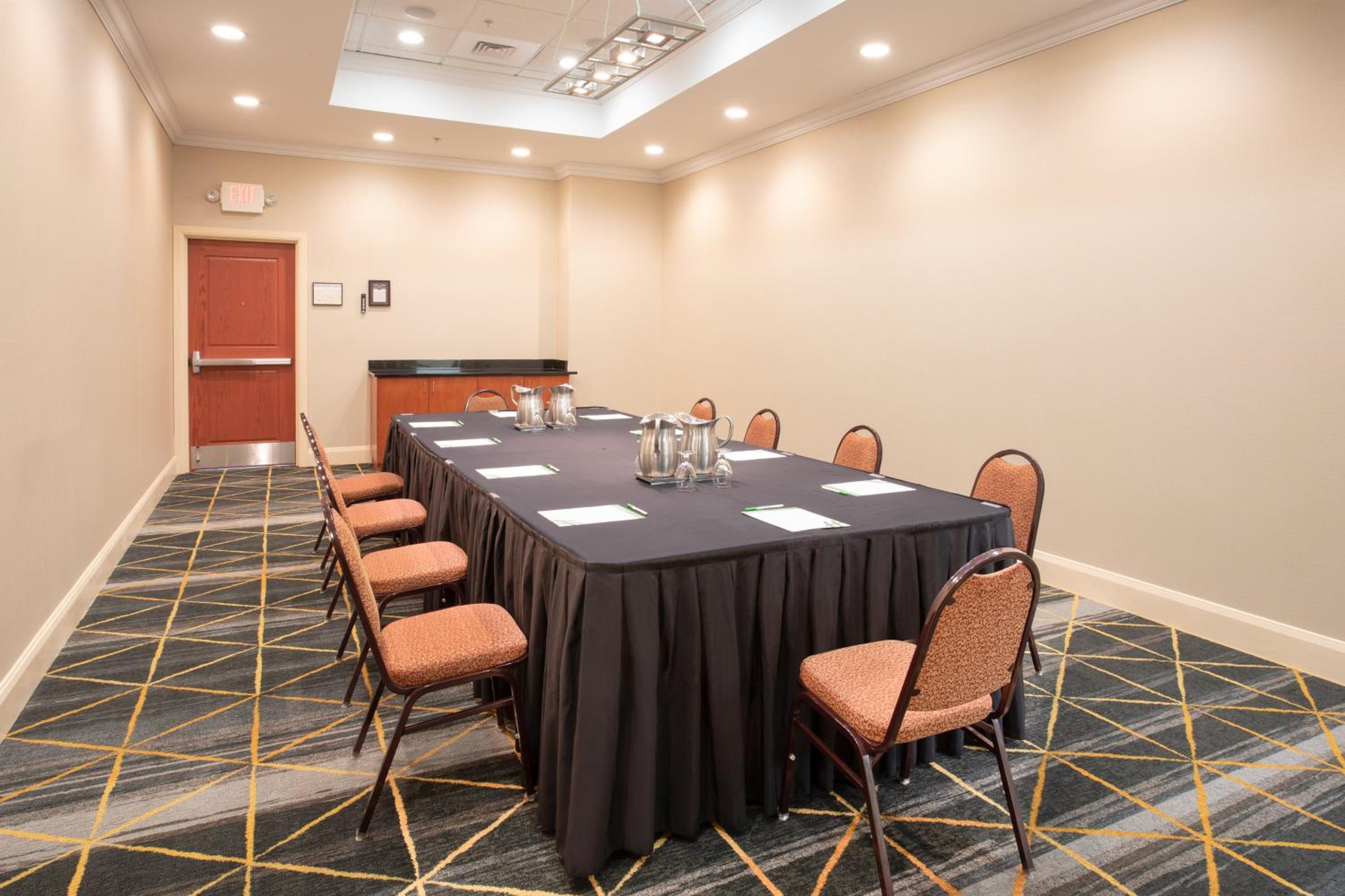 Winchester Vacations - Holiday Inn Winchester Southeast-Historic Gateway, an IHG Hotel - Property Image 12