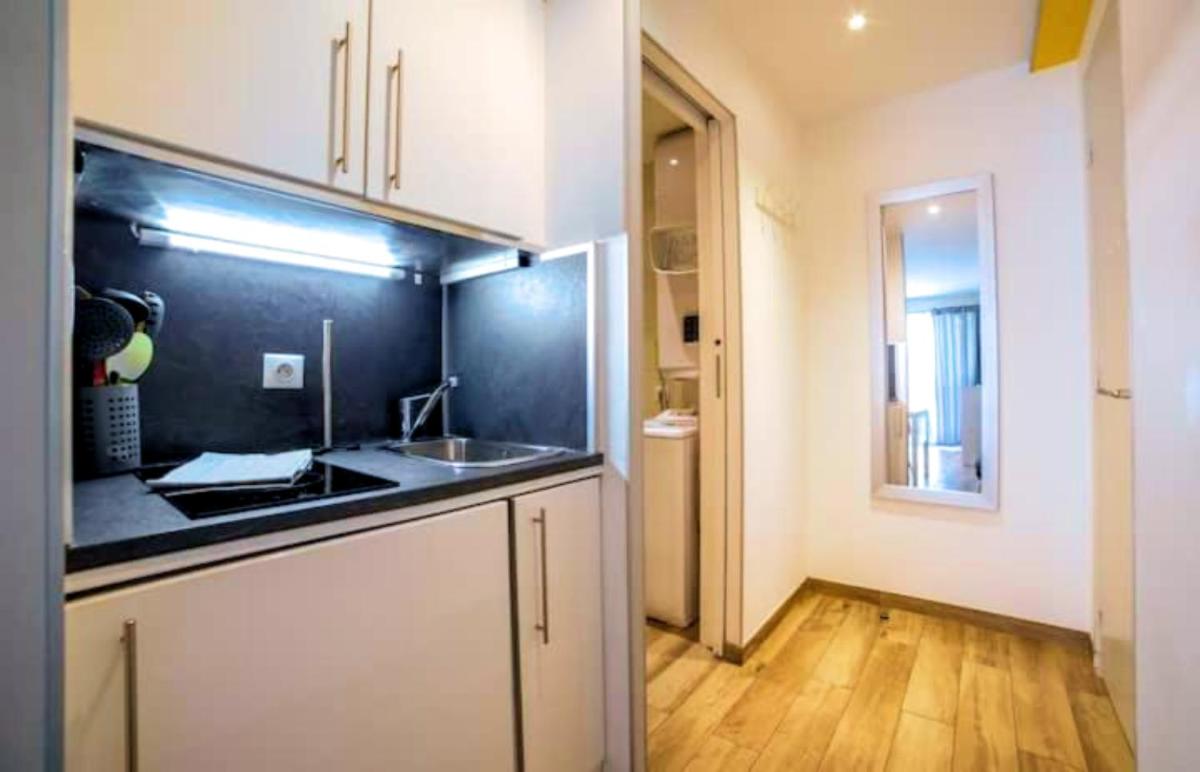 Cosy Center - Rue d'antibes - 200m plage- Clim - wifi - Unique photo 5