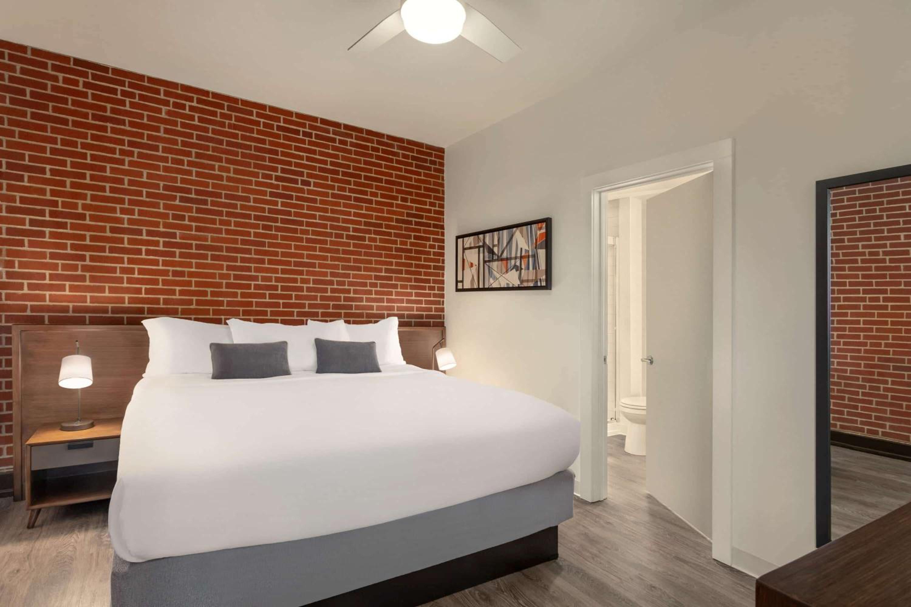 Leavenworth Local Hotel, Billede 39