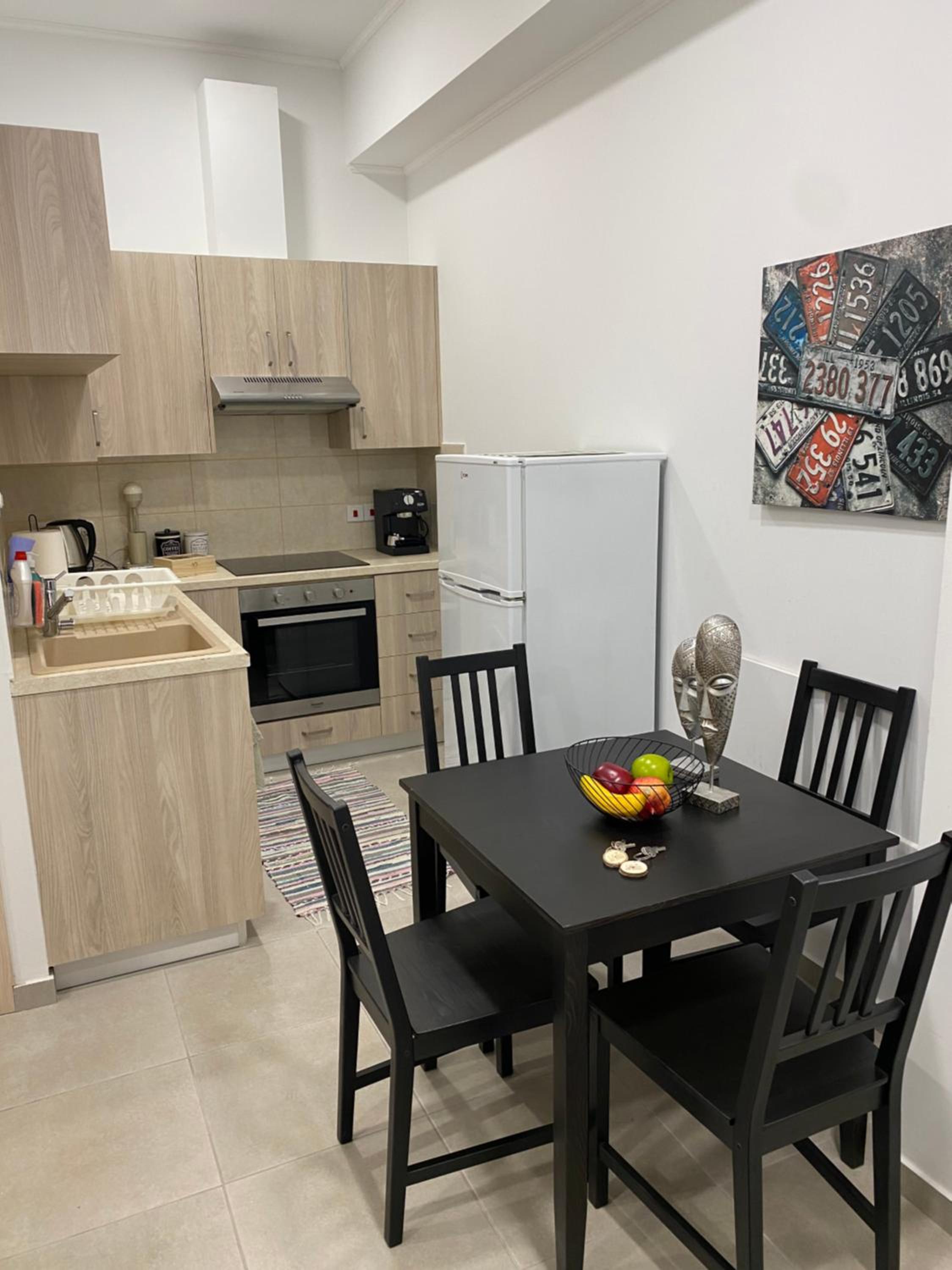 Modern City Center Apartment Saripolou 2