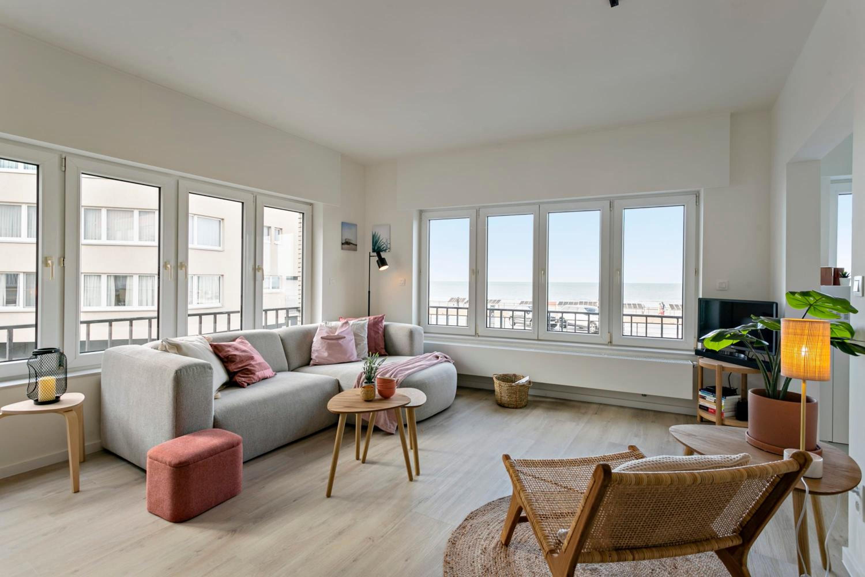 Stylishly refurbished family apartment with stunning sea view
