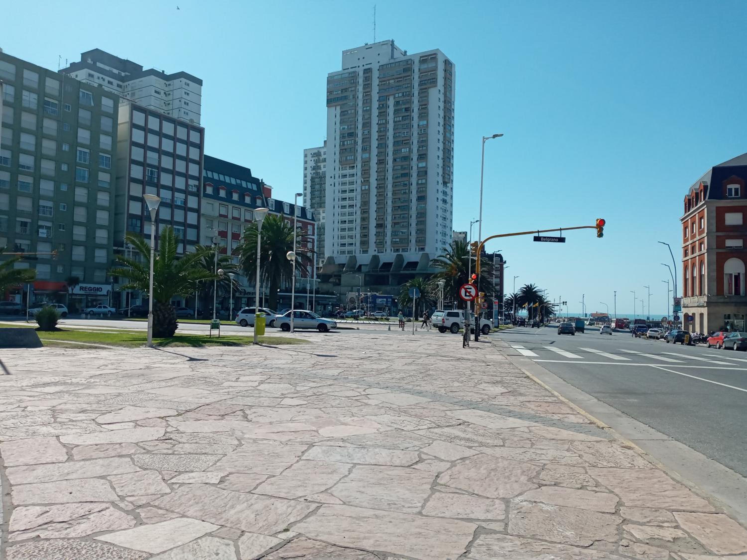 1 Ambiente PLENO CENTRO-1 cuadra CASINO-PEATONAL-Playa PUNTA IGLESIAS-POPULAR