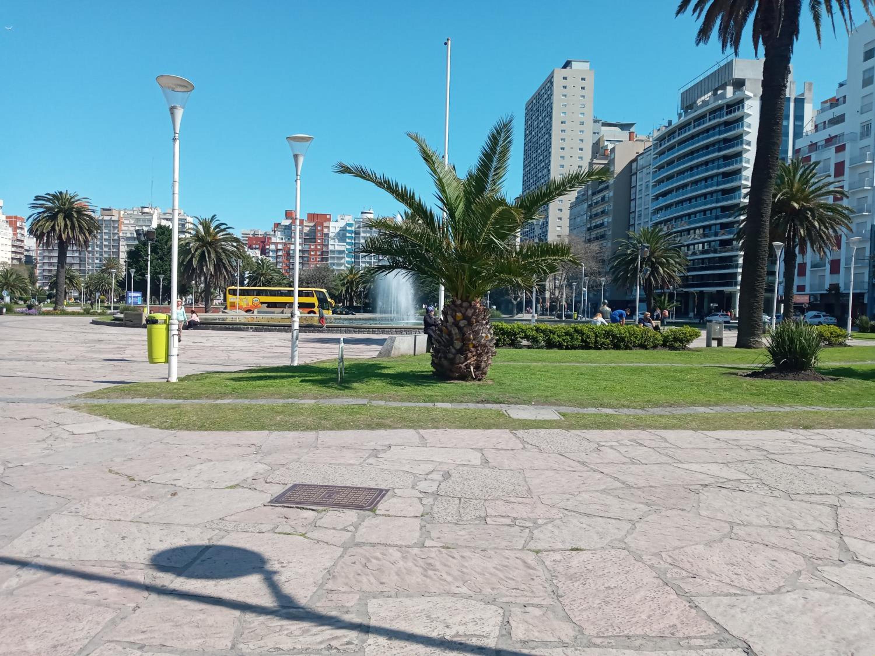 1 Ambiente PLENO CENTRO-1 cuadra CASINO-PEATONAL-Playa PUNTA IGLESIAS-POPULAR