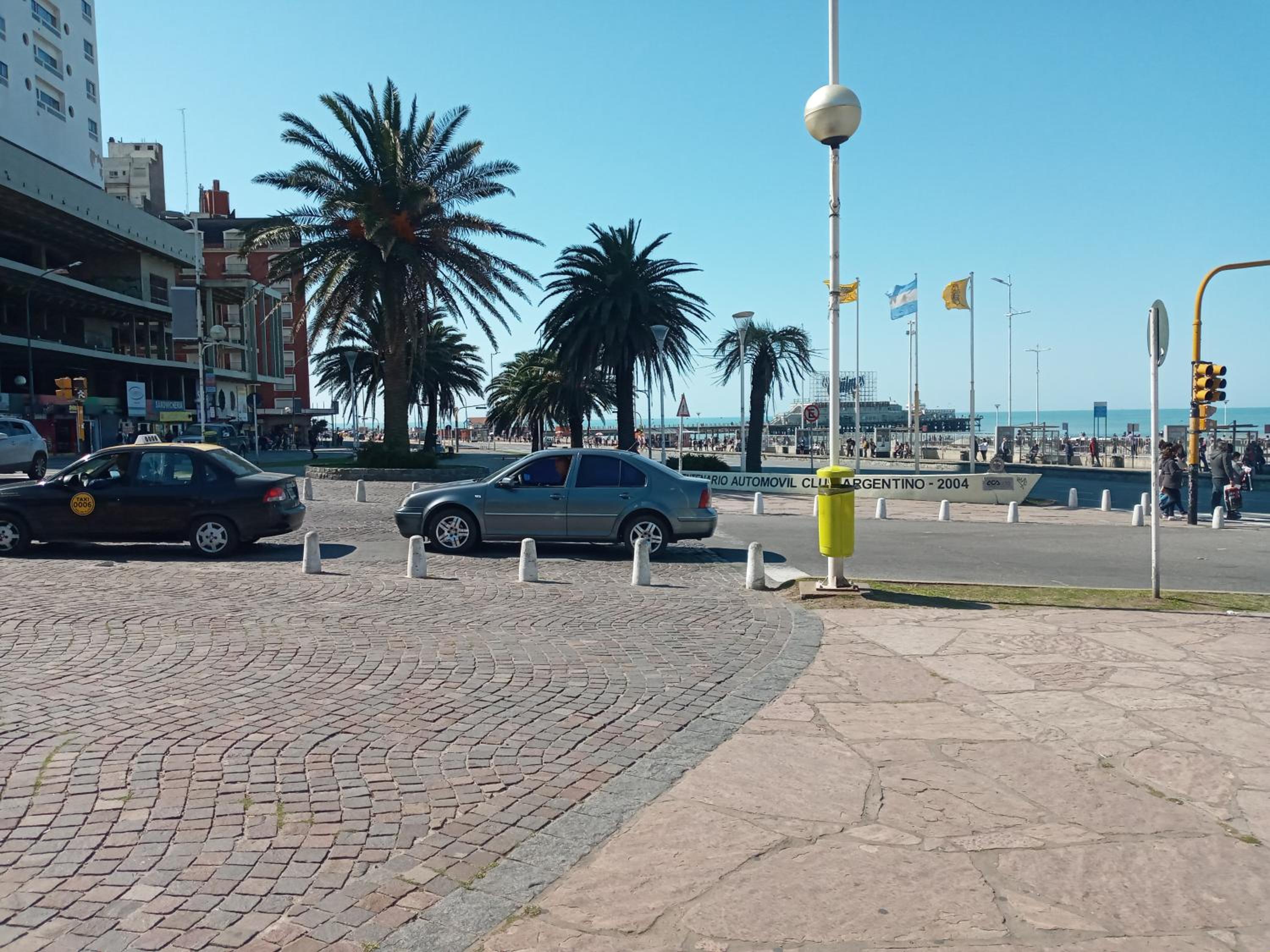 1 Ambiente PLENO CENTRO-1 cuadra CASINO-PEATONAL-Playa PUNTA IGLESIAS-POPULAR