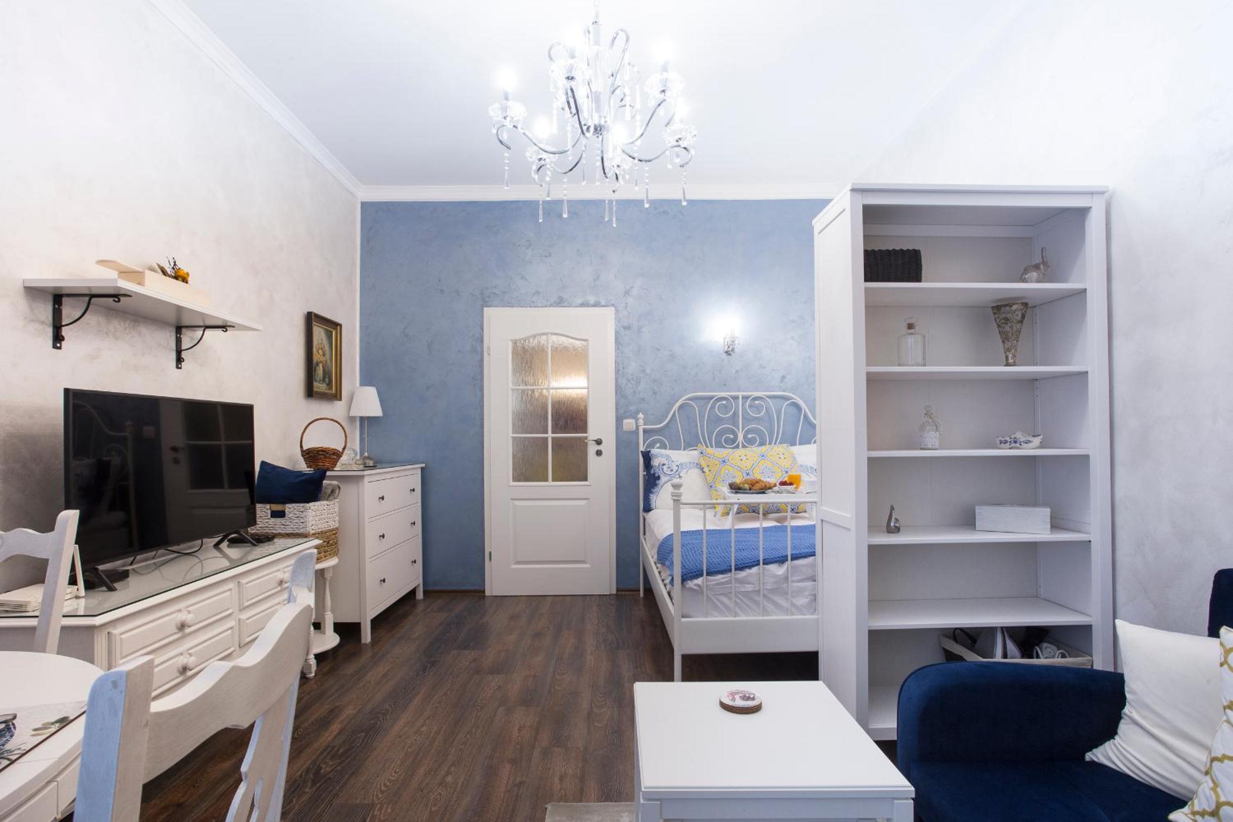 TOP CENTER Designer studio 1 minute to NDK&Vitosha by Flat Mаnager view 3
