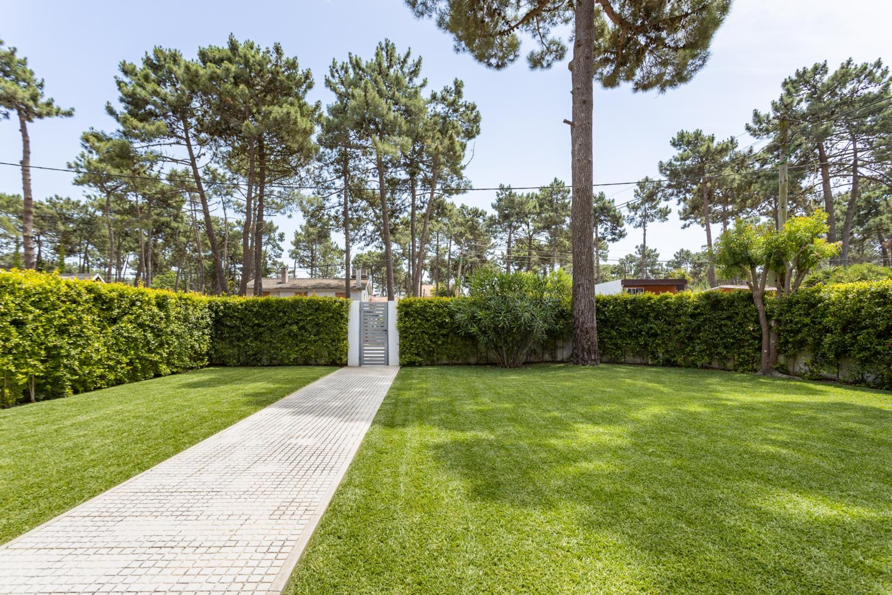 CASA AROEIRA - Beach bungalow near Lisbon view 3