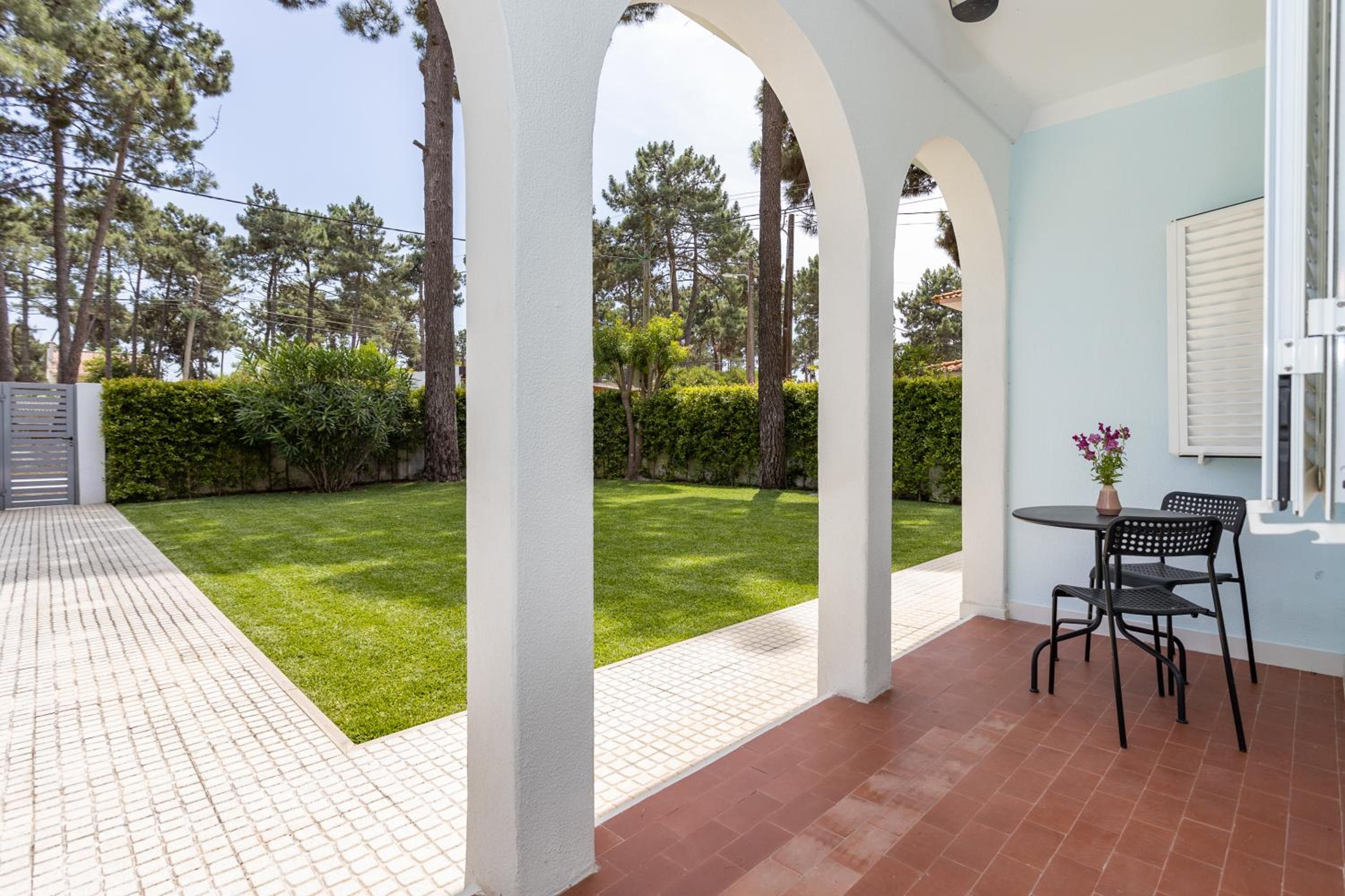 CASA AROEIRA - Beach bungalow near Lisbon view 2