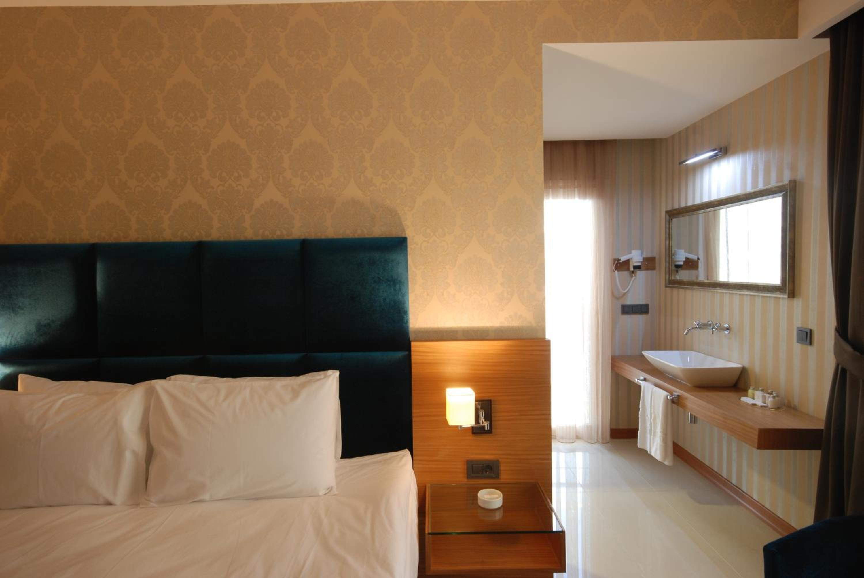 Riva Reşatbey Lüks Otel - Image 37