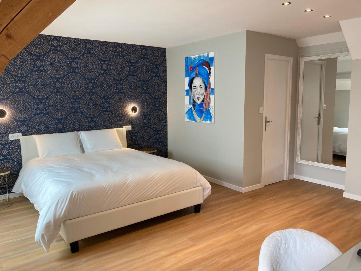 OXXOTEL en Valognes — hotel room