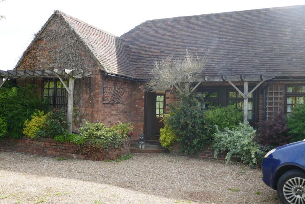 Comfortable and a spacious retreat for two view 2