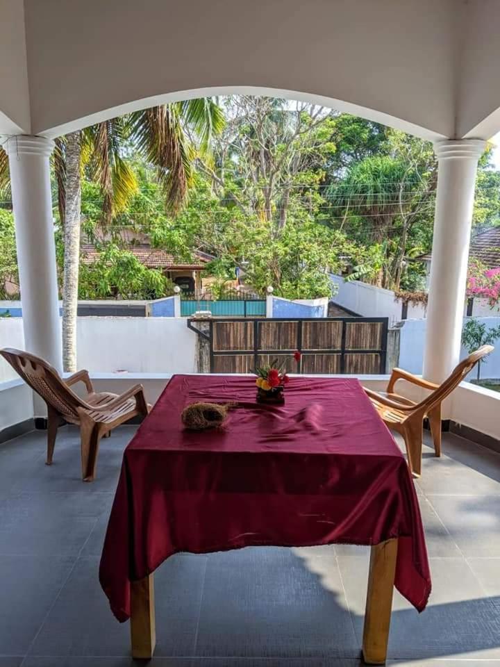 Blooming Villa & Guest view 4