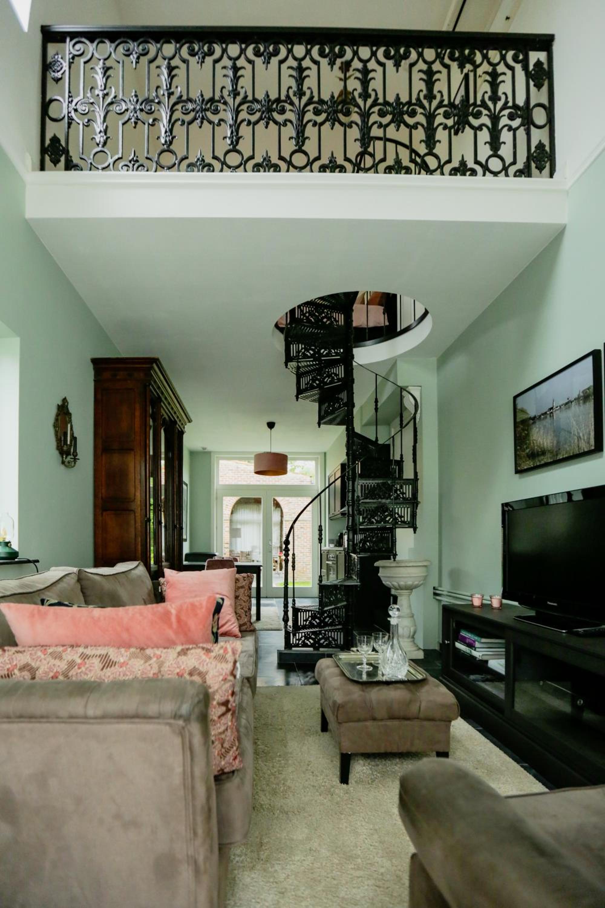 lounge