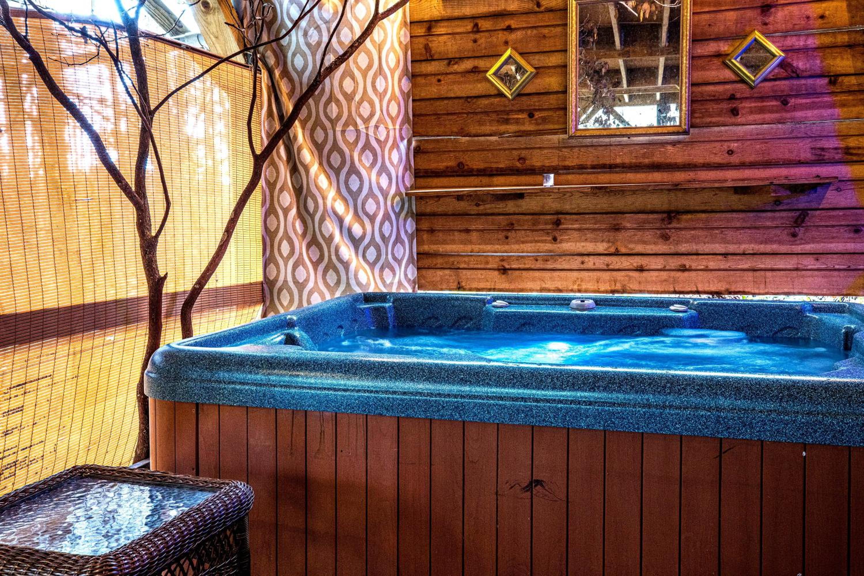 The TreeHouse - Rocking Chair Deck with Hot Tub below, Walking Distance to Downtown Helen, Sleeps 5 view 2