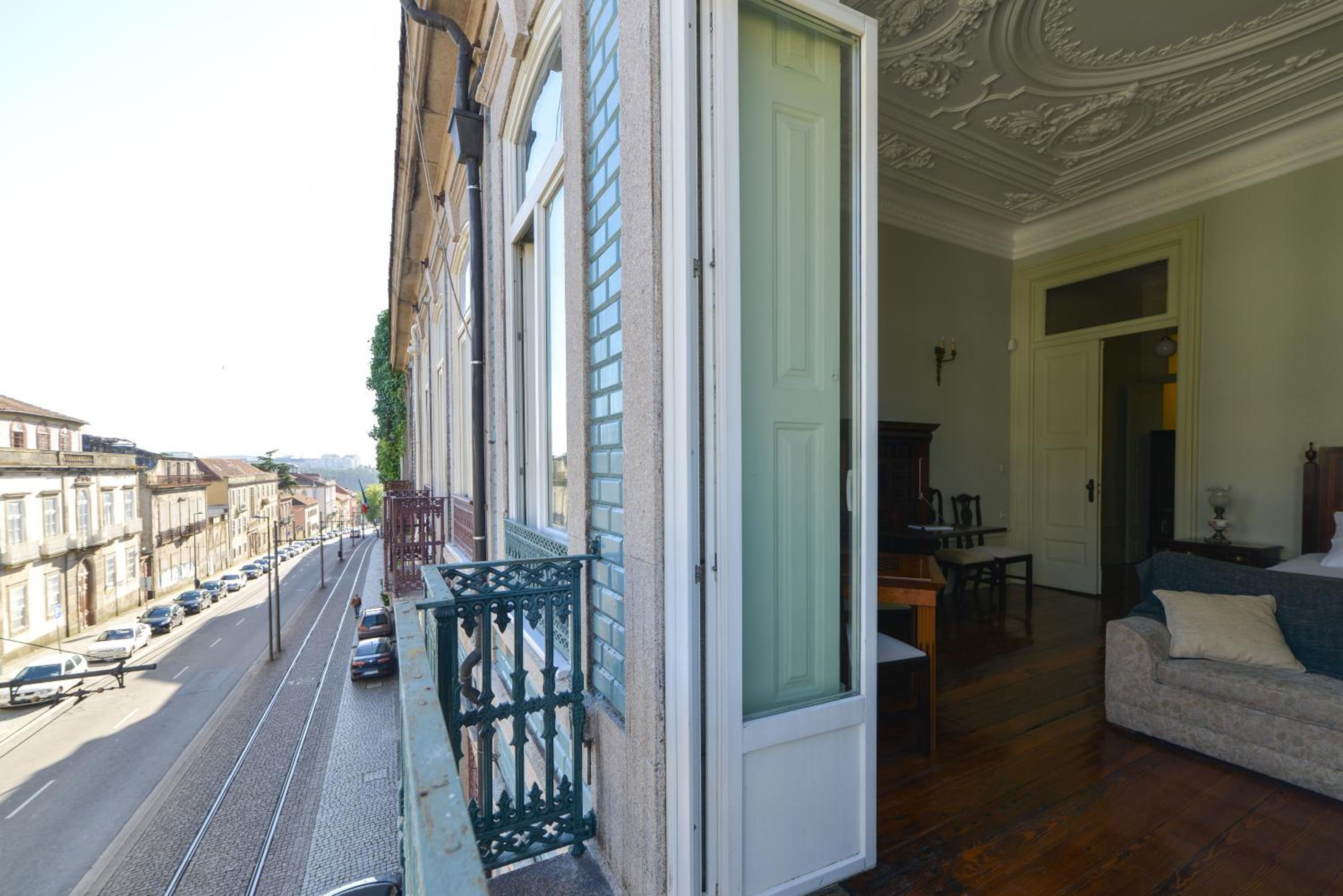 Maison des Amis Porto view 5