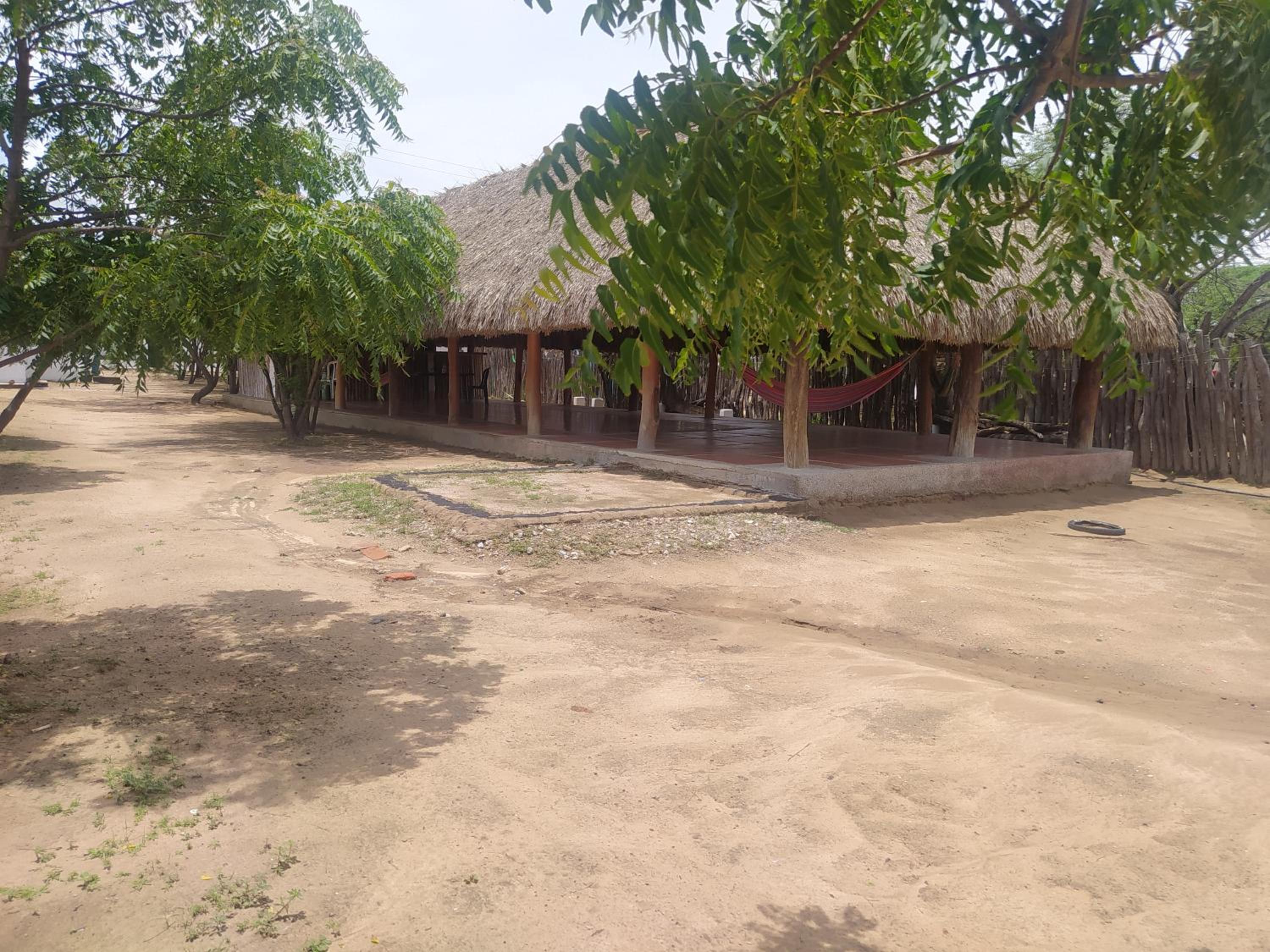 Hostal CQ Camarones