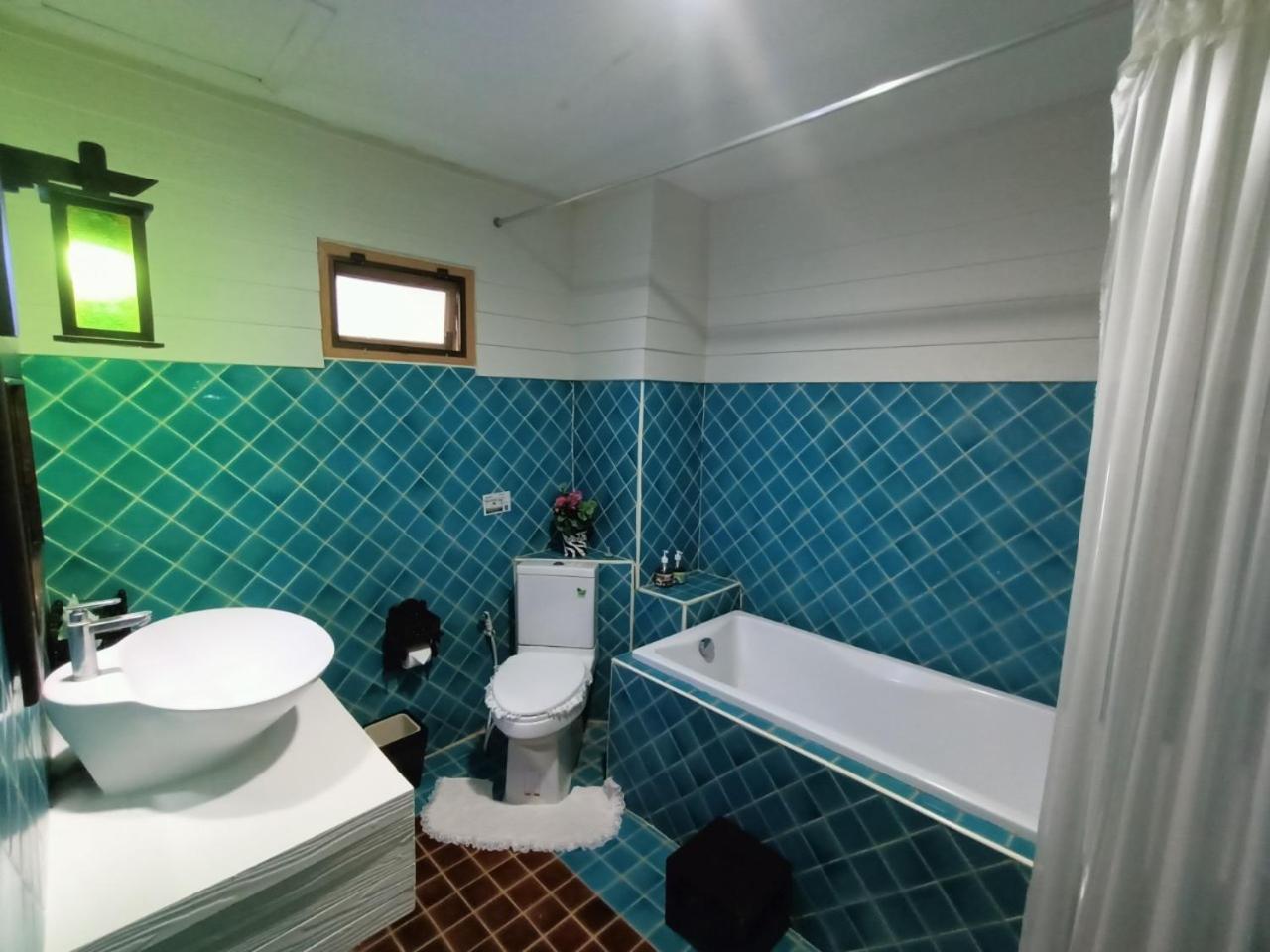 P.Paradise Hotel