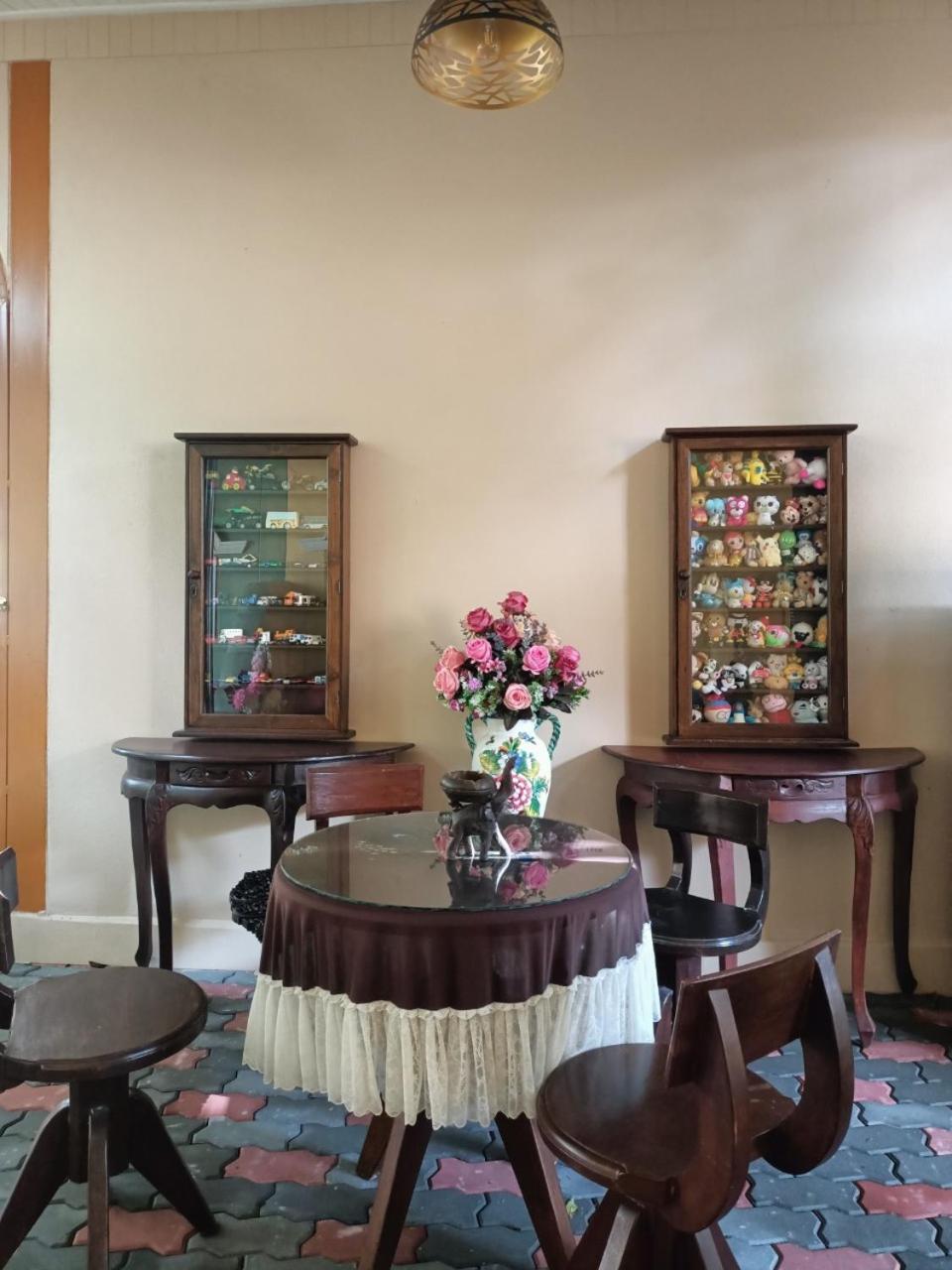 P.Paradise Hotel