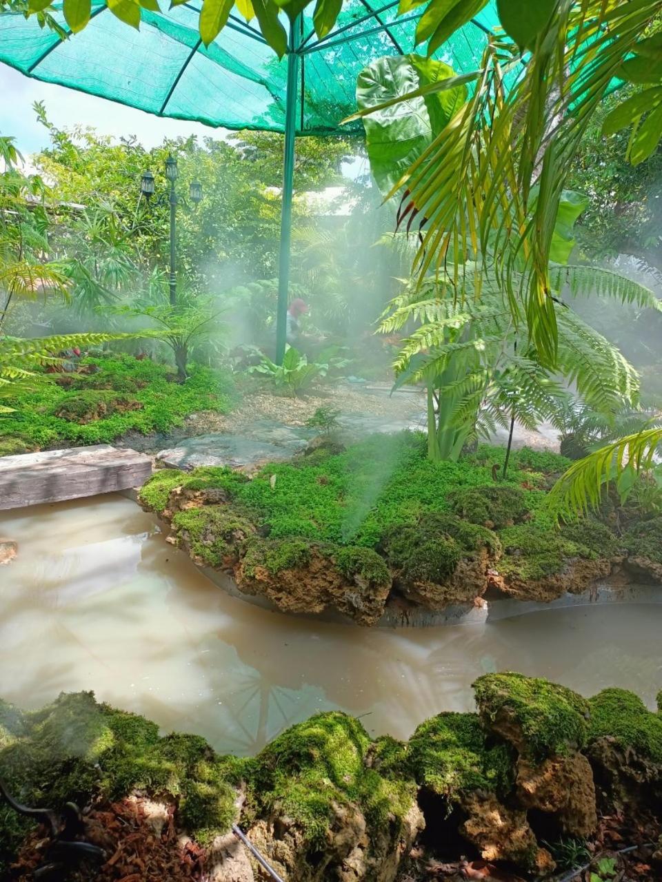 P.Paradise Hotel