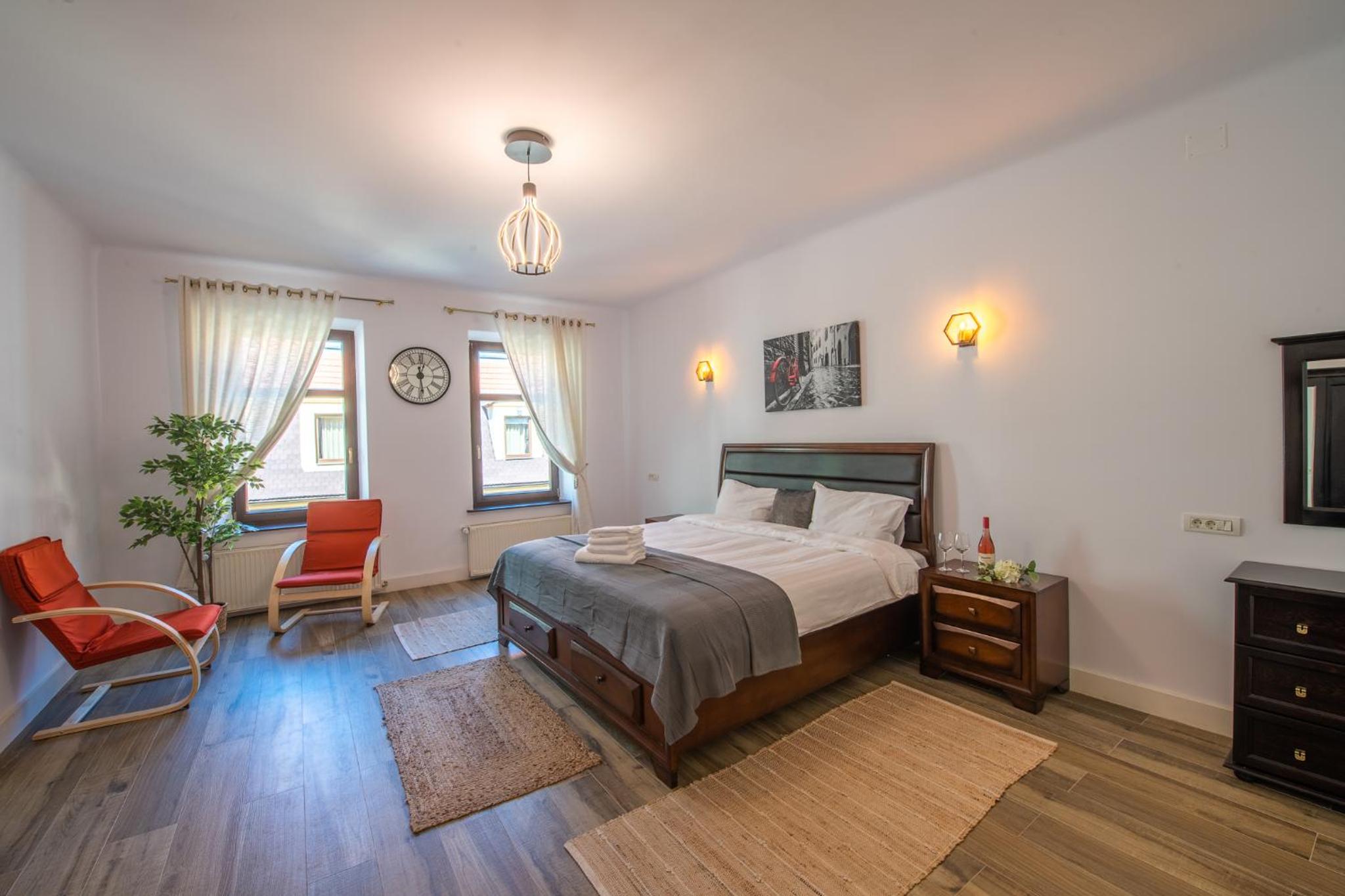 Old Town Suites Brașov view 5