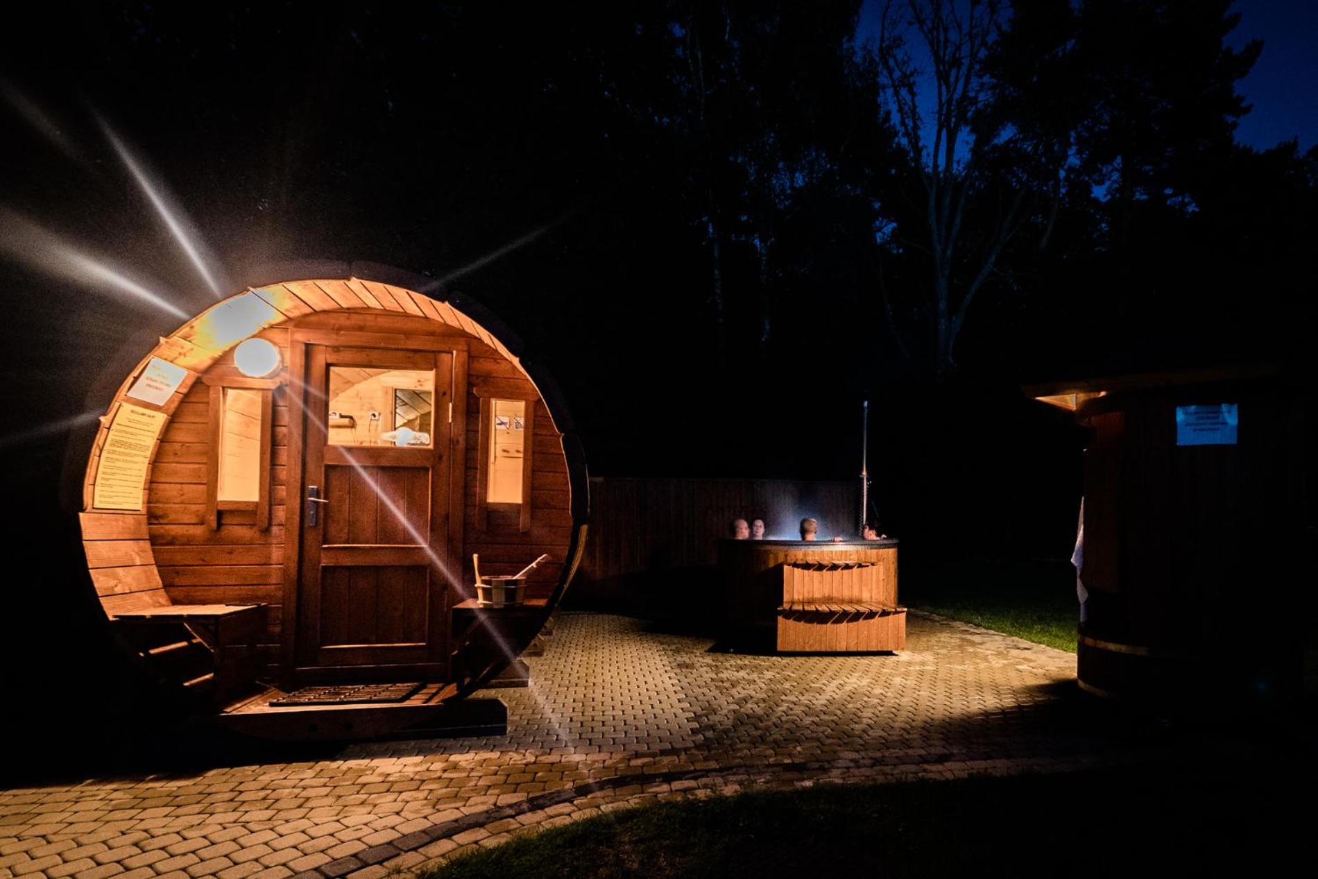 Apartamenty Gajówka- rowery, plac zabaw, sauna, jacuzzi