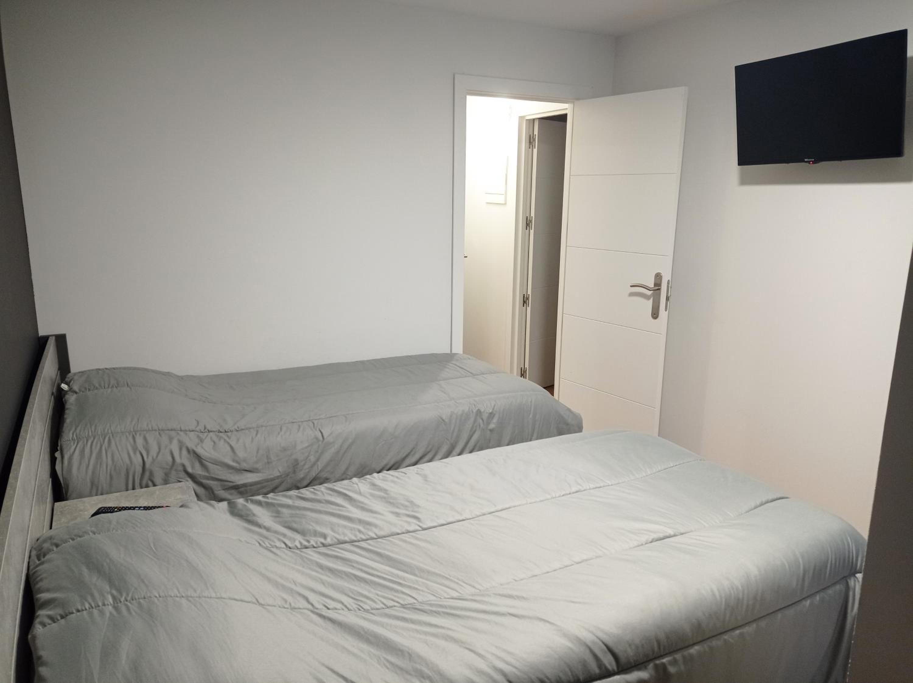 Apartamentos Hi Apartaments Santander 3000 view 3