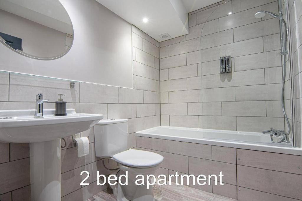 Market Square Grade II Listed Apartment view 4