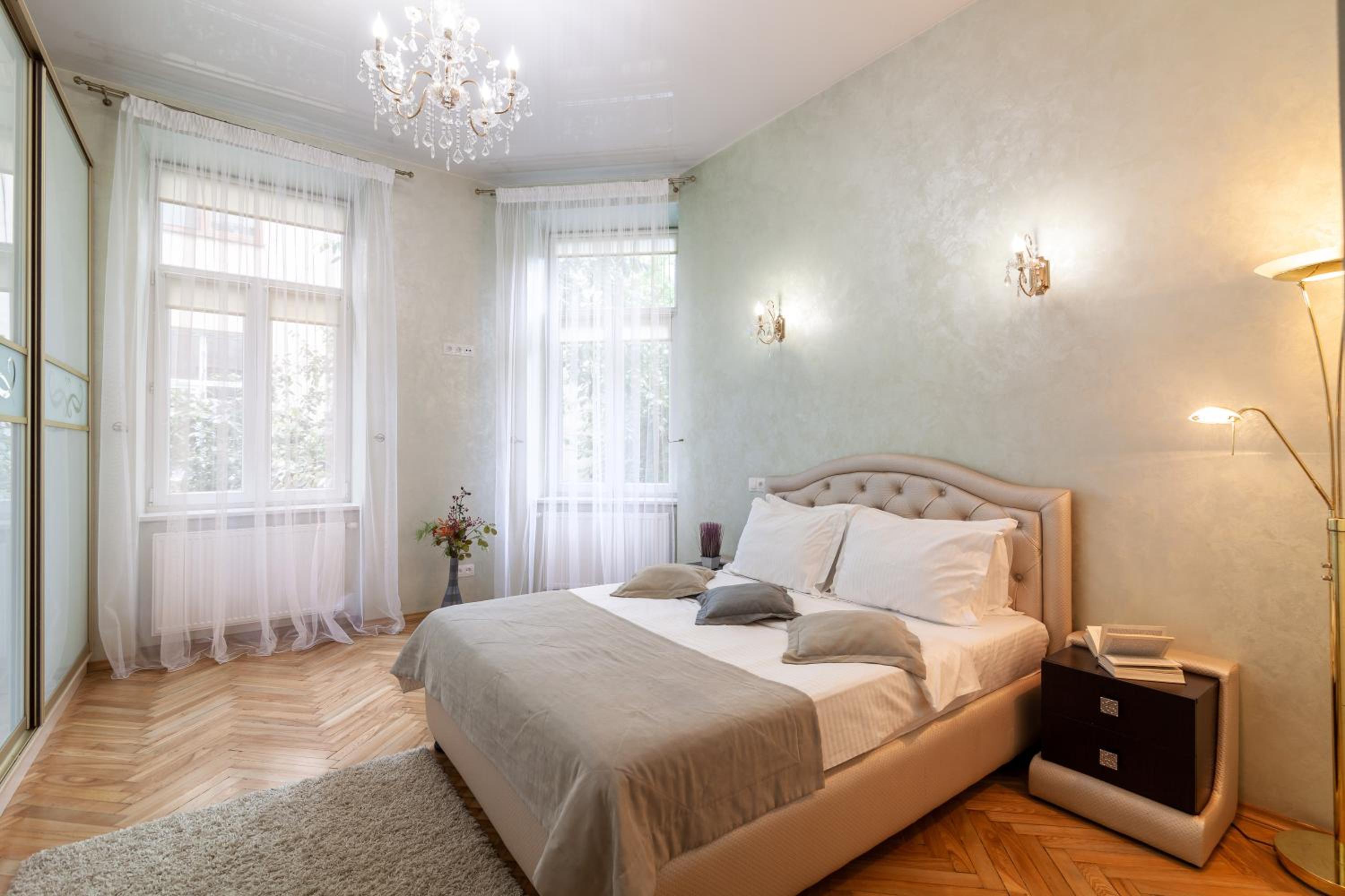 Alfa Apartments Levytskoho view 2