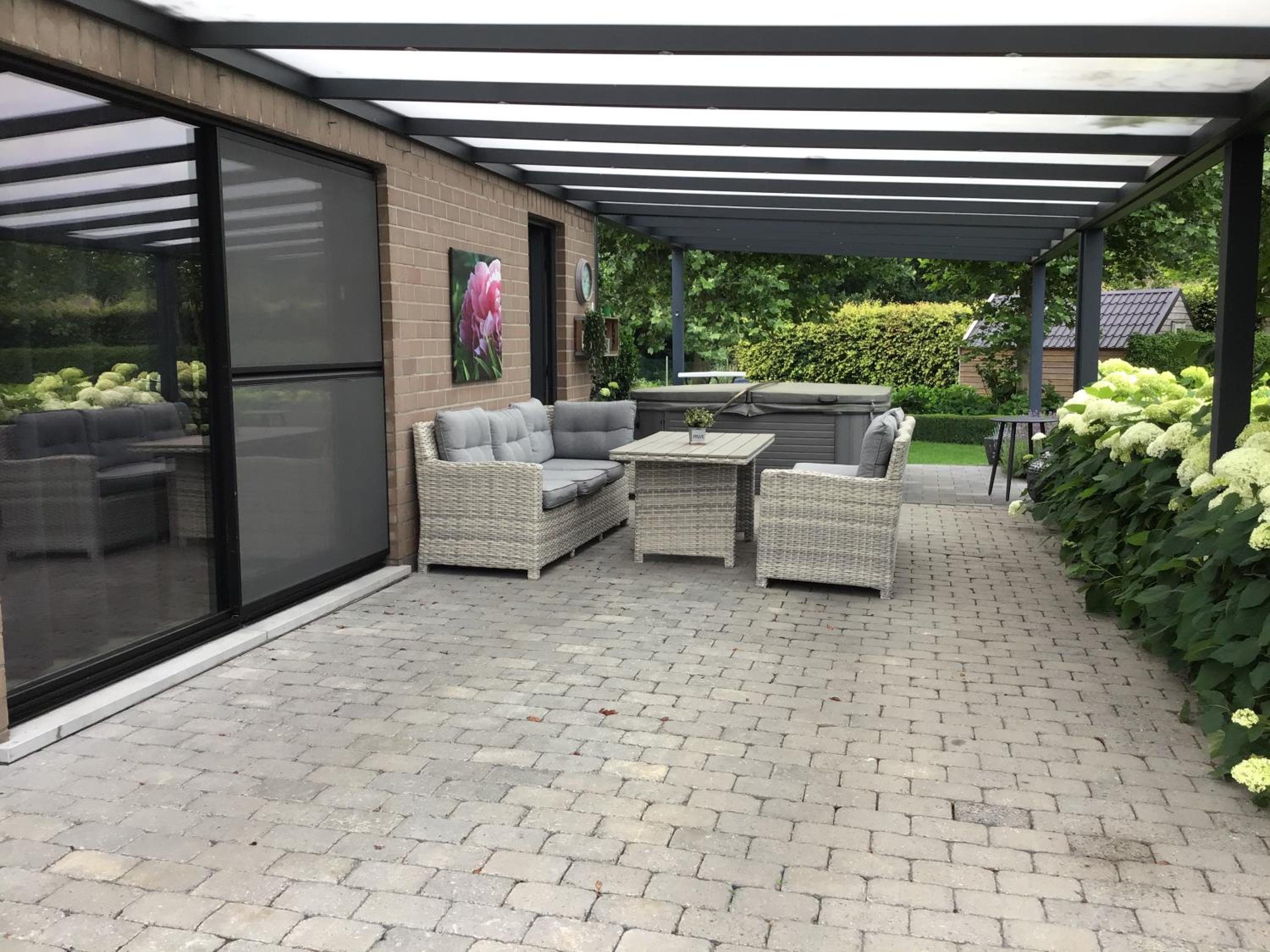 Studio Gardenroom Guesthouse De Steenberg met wellness & tuinzicht