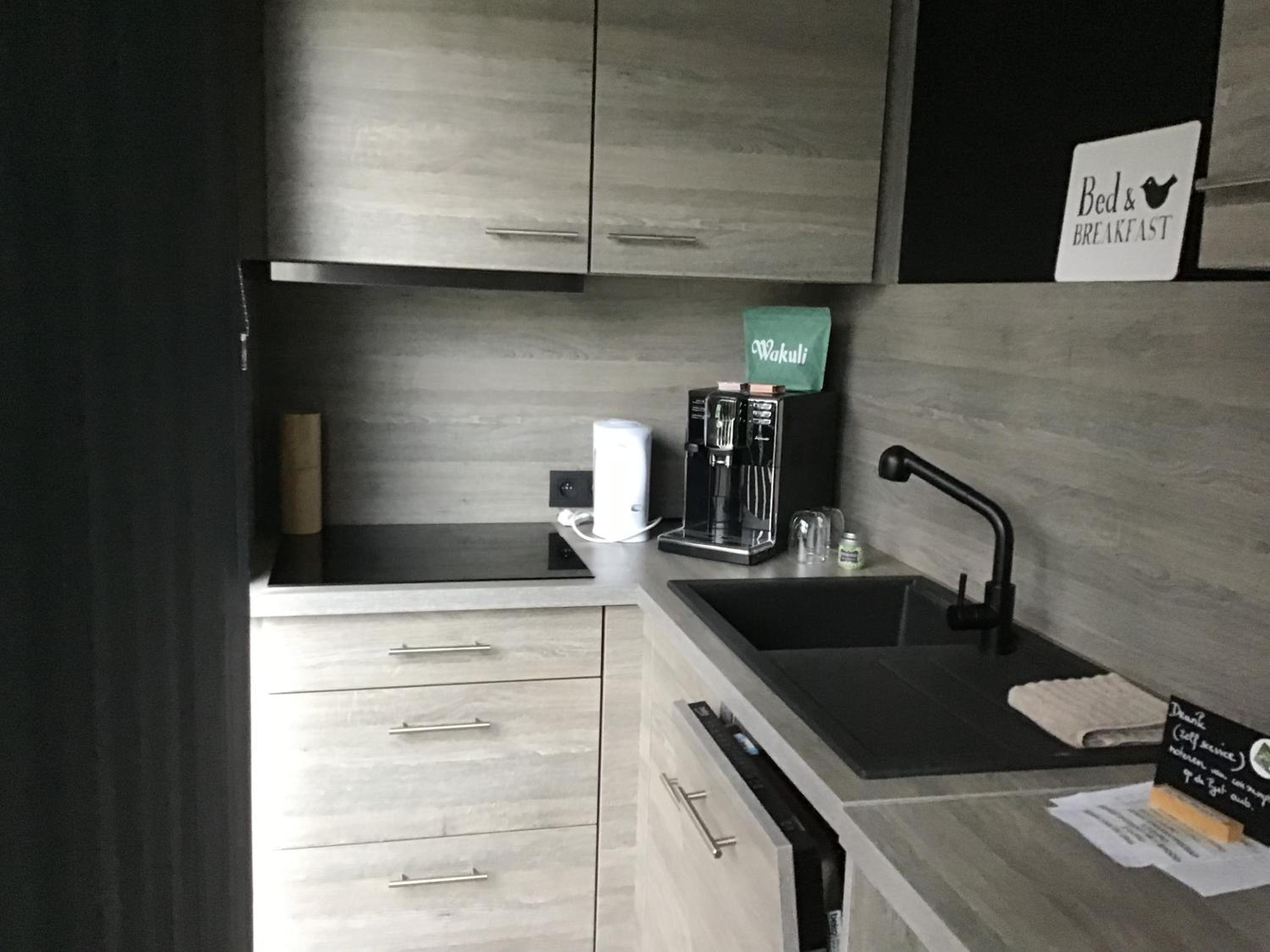Studio Gardenroom Guesthouse De Steenberg met wellness & tuinzicht
