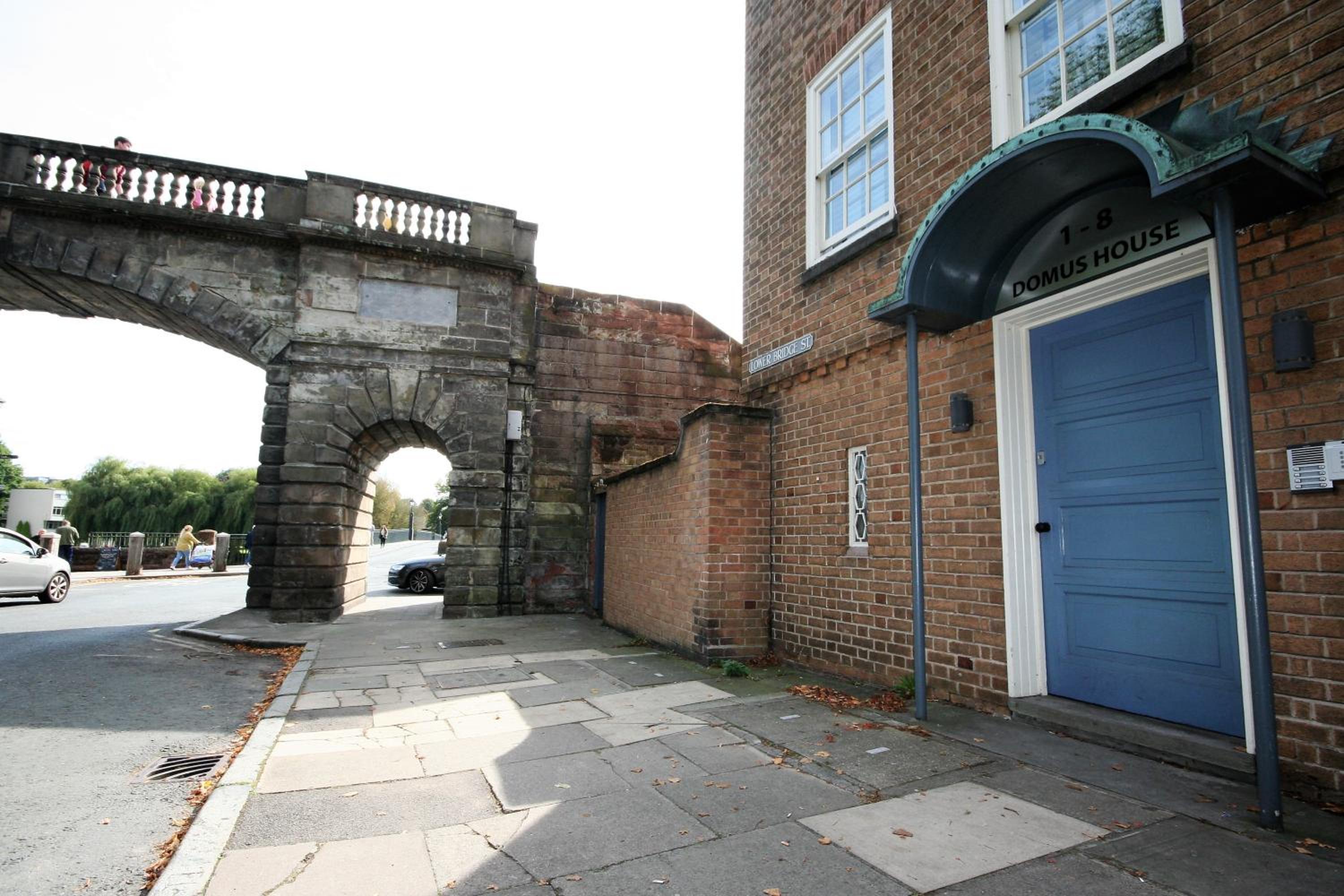 Riverside Studios in the Centre of Chester, photo 11