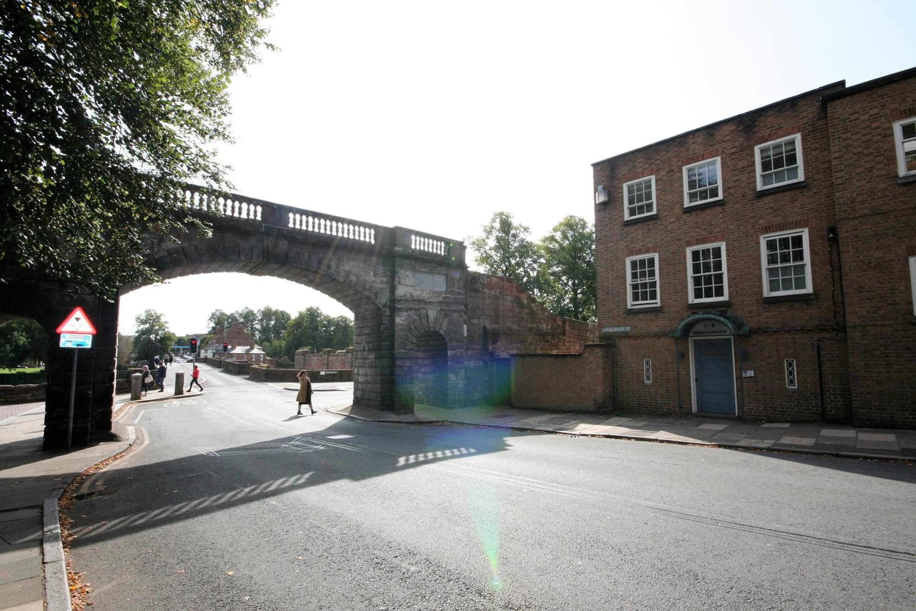 Riverside Studios in the Centre of Chester, photo 21