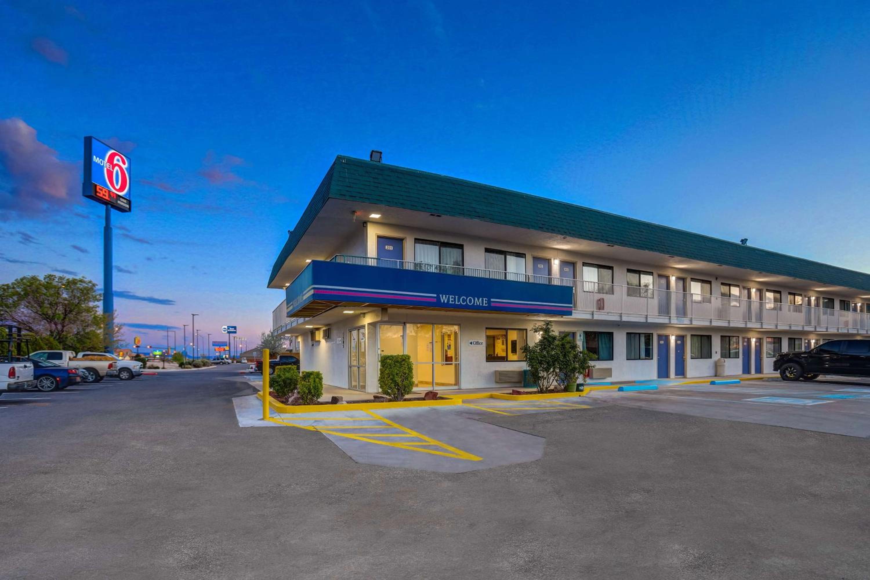 Grants Vacations - Motel 6-Grants, NM - Property Image 2