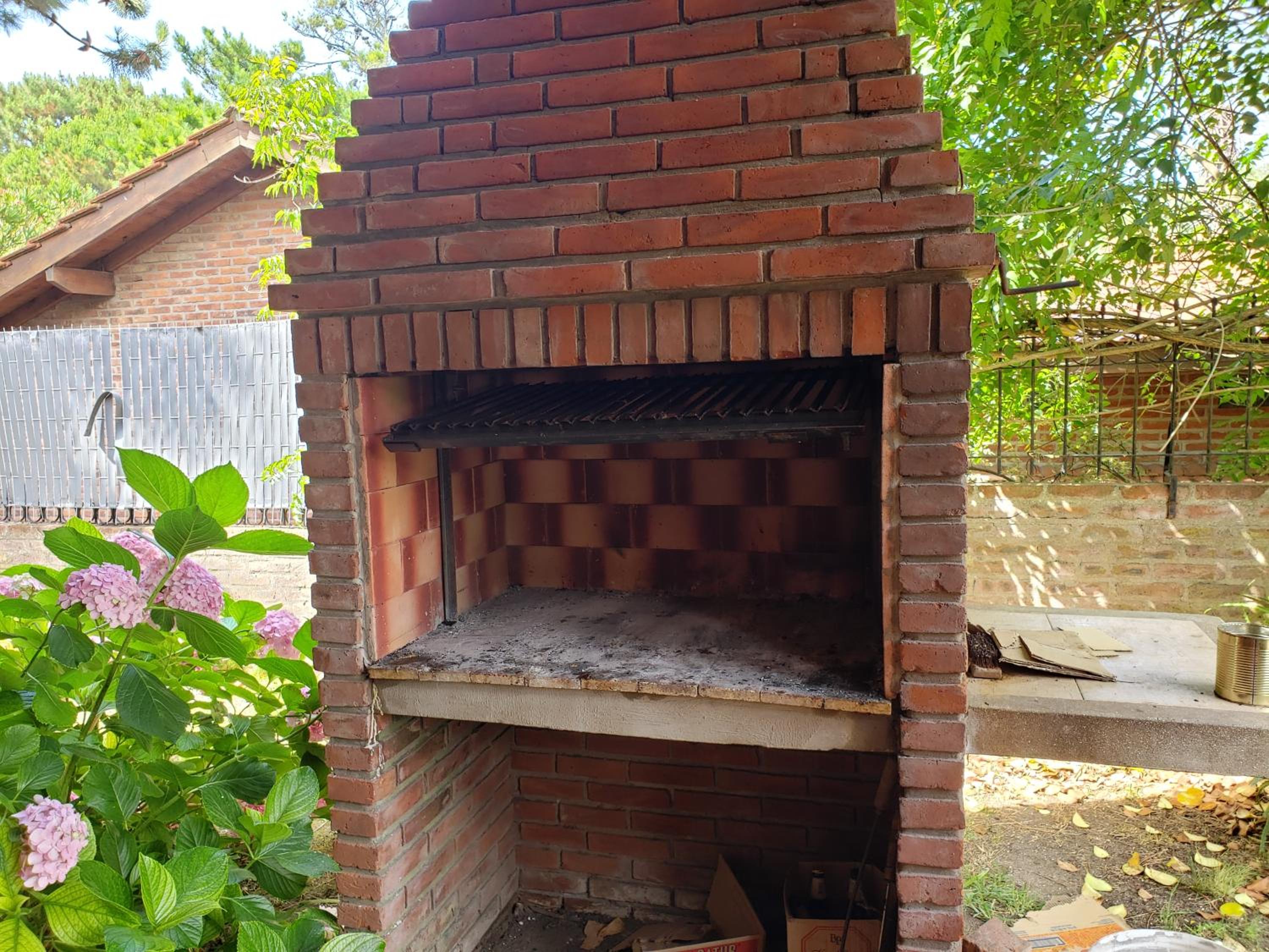 Casa Tinta Roja 1