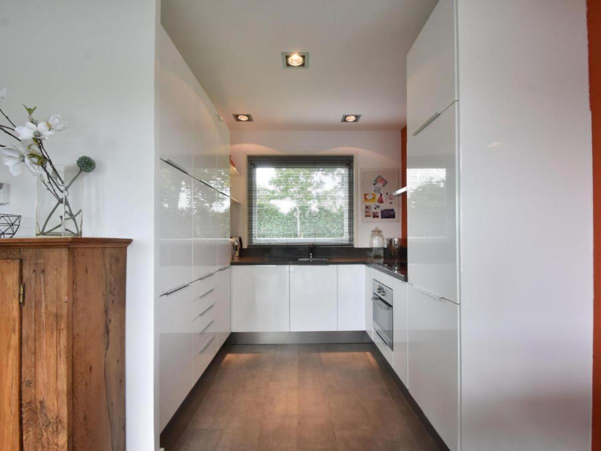 Riverside holiday home near Amsterdam view 3