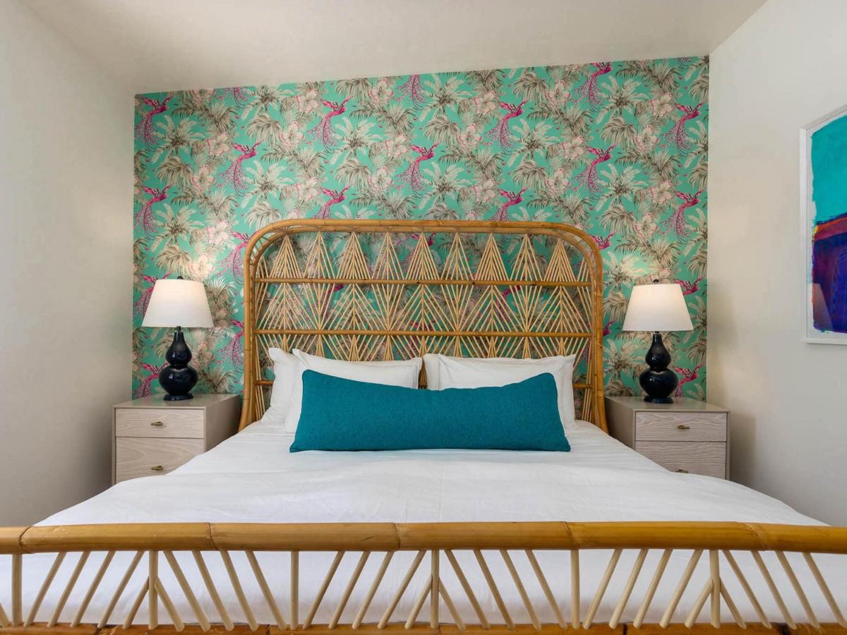 Palm Springs Vacations - Belding Bliss - Property Image 8