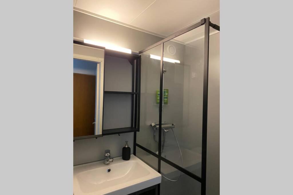 Cosy studio near by AirPort, 2min from train! view 5