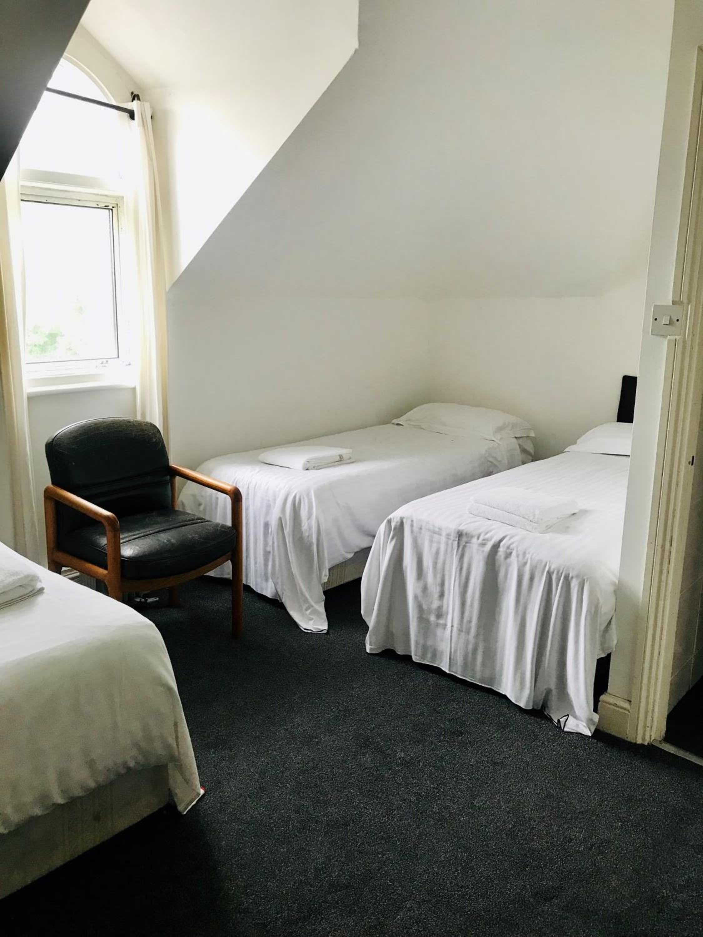 Amhurst Hotel