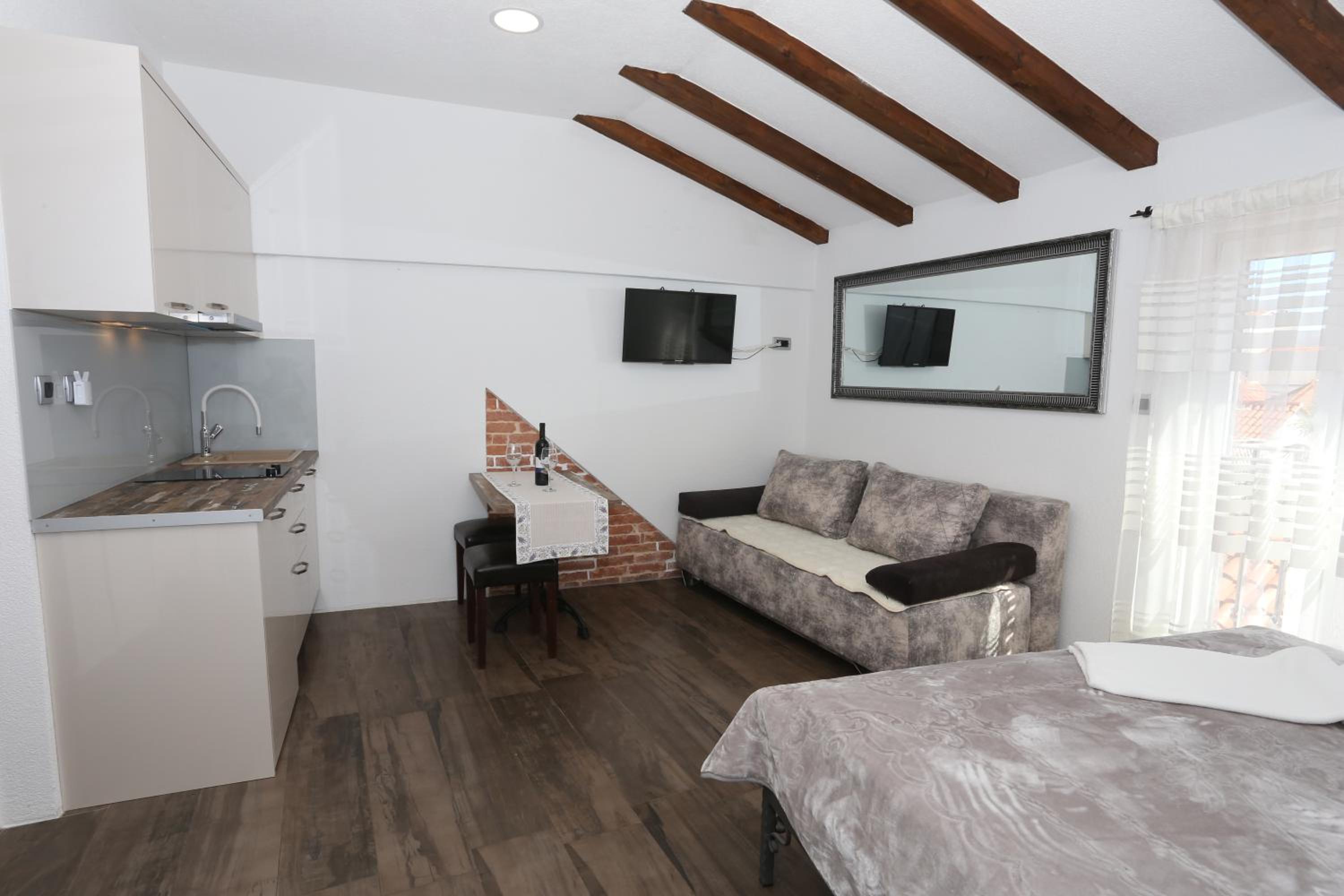 Apartments Nikolla