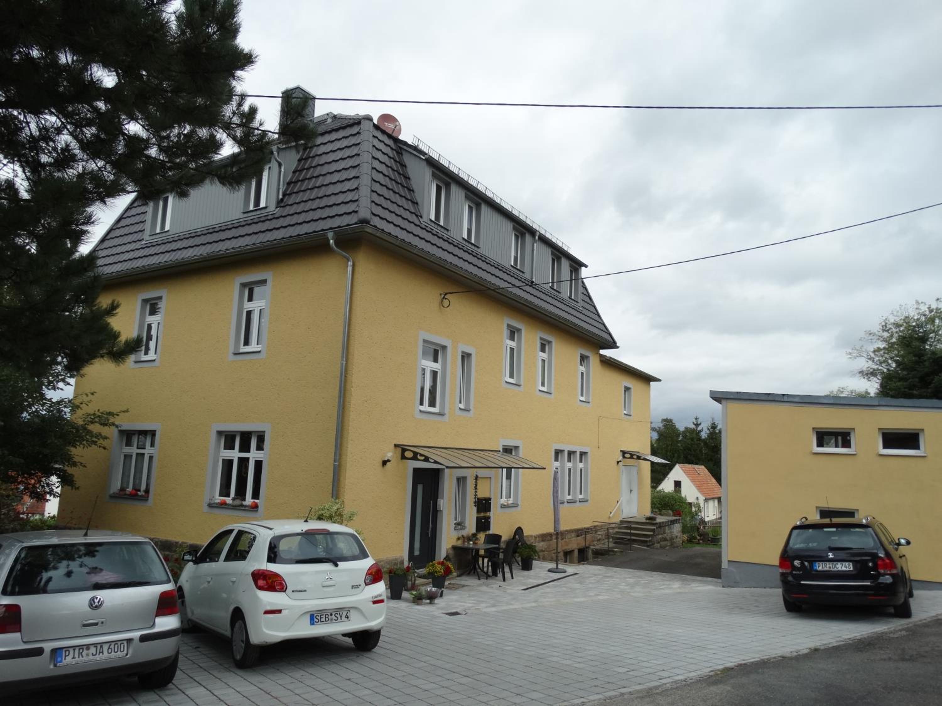 Photo 8