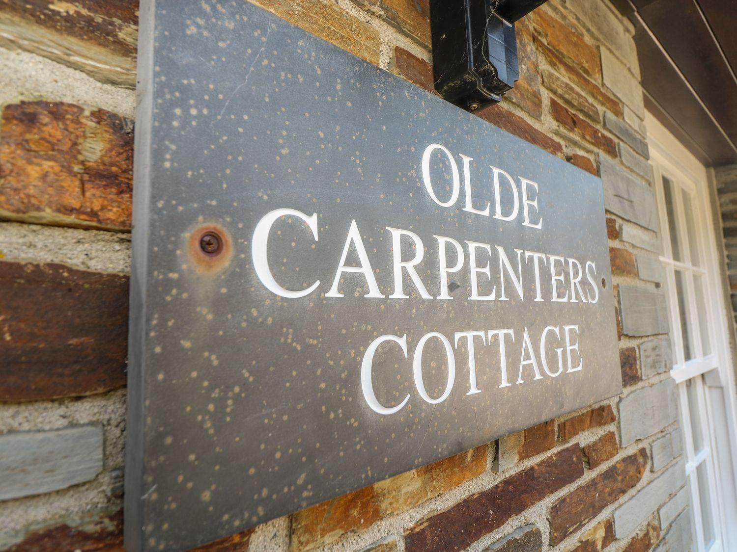 Olde Carpenters Cottage view 4