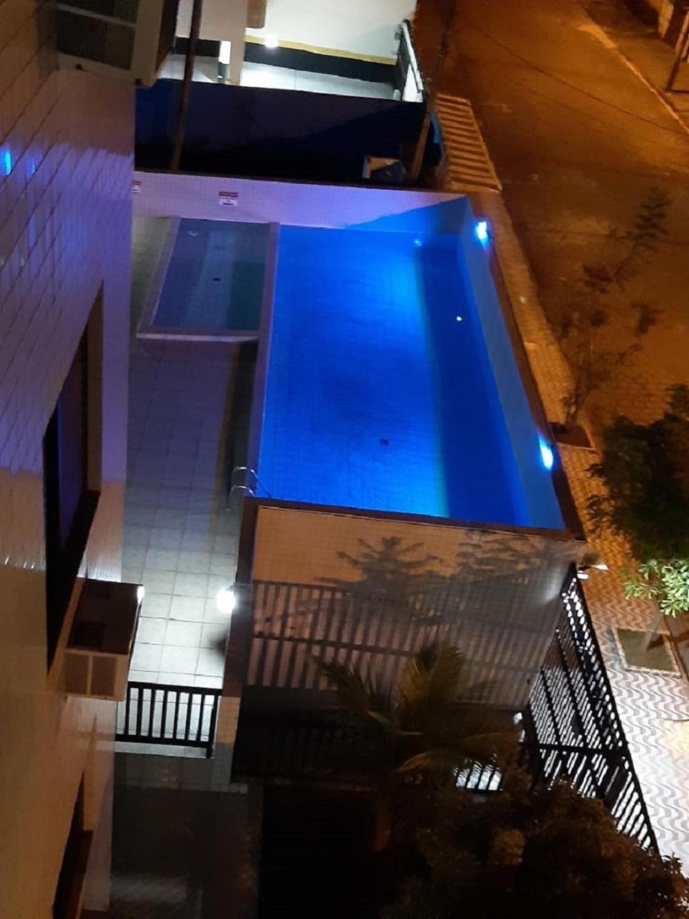 Fb HOME Guaruja- Apartamento proximo as praias da Enseada e Pitangueiras - WI FI view 2