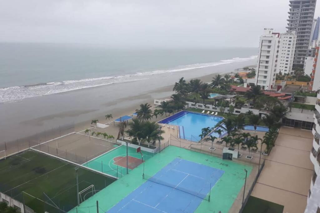 DEPARTAMENTO DE LUJO FRENTE AL MAR, WIFFI PISO 8 view 2