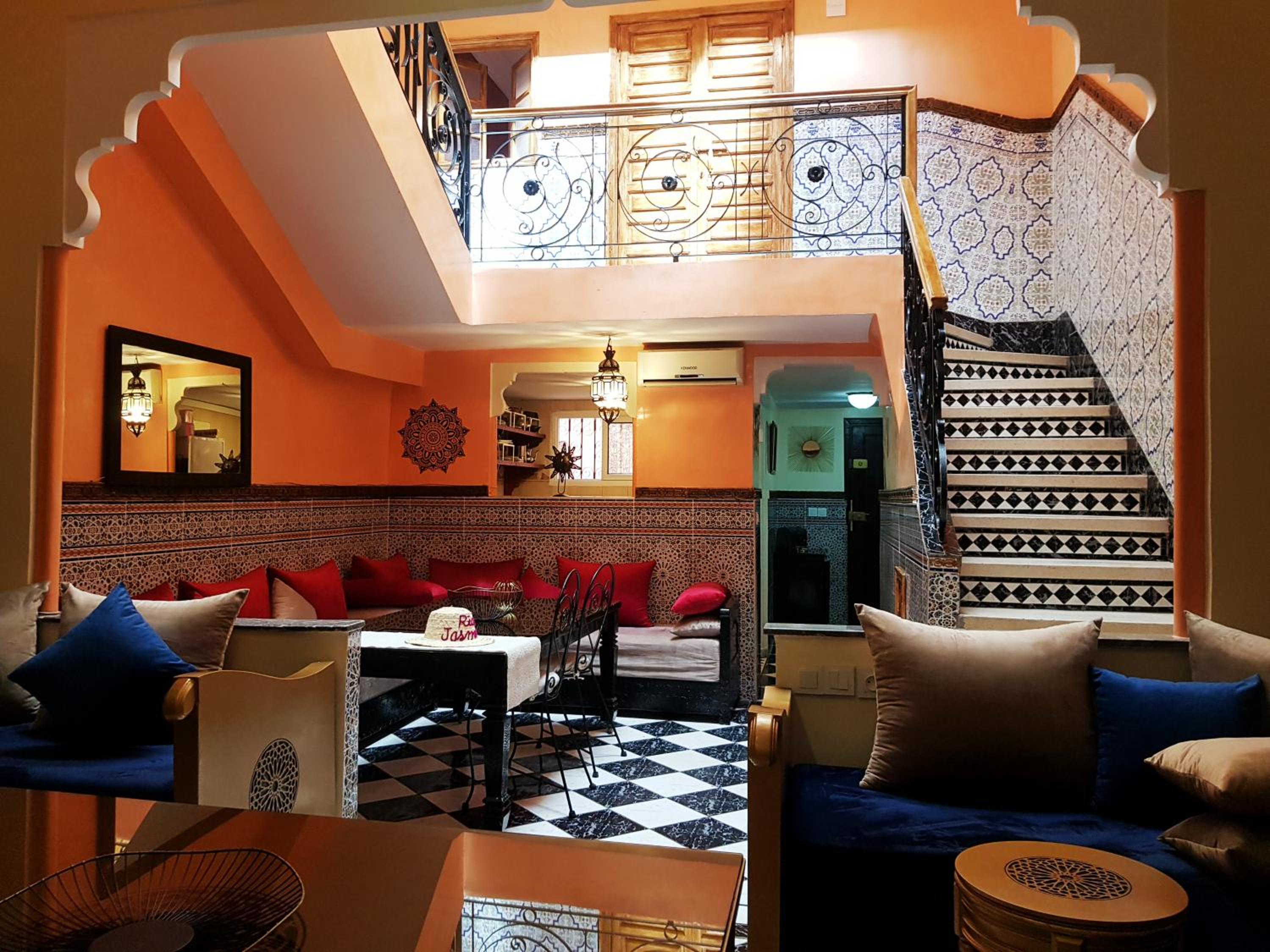 lounge