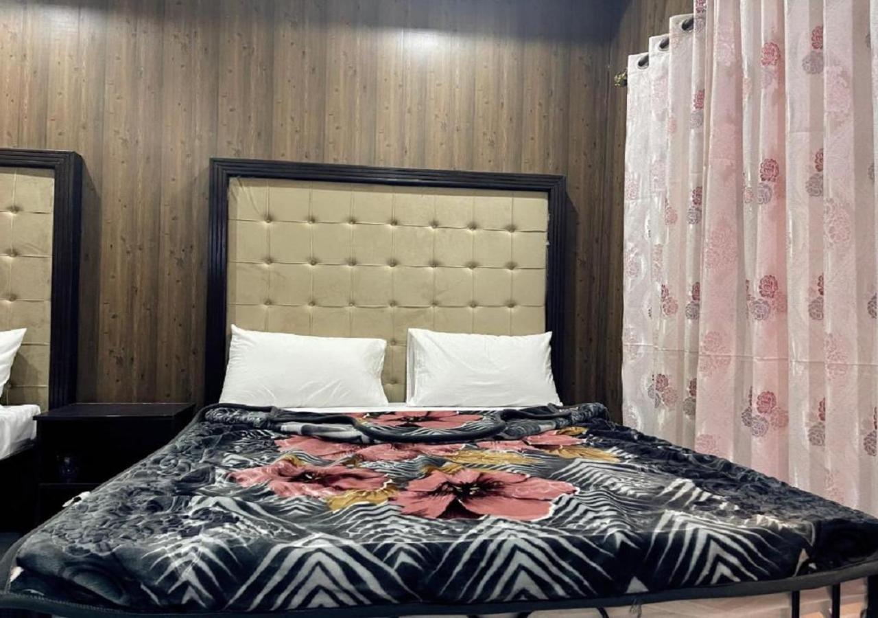 Oriole Guest House Economy Living view 4