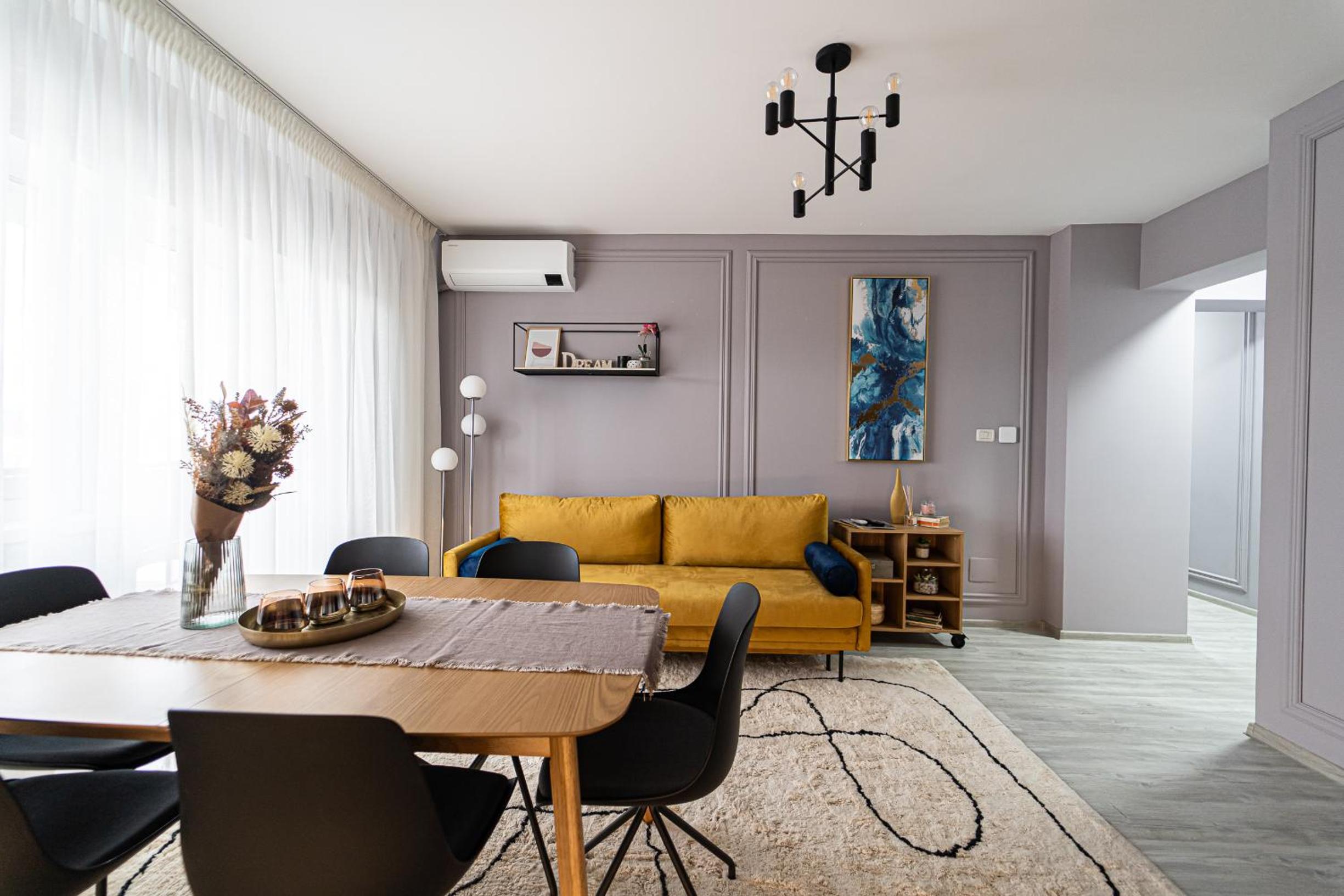 Delux Suite - Apartament 100 de m2 cu 3 camere și parcare gratuită, lângă Arena Mall in Centrul Bacău view 4