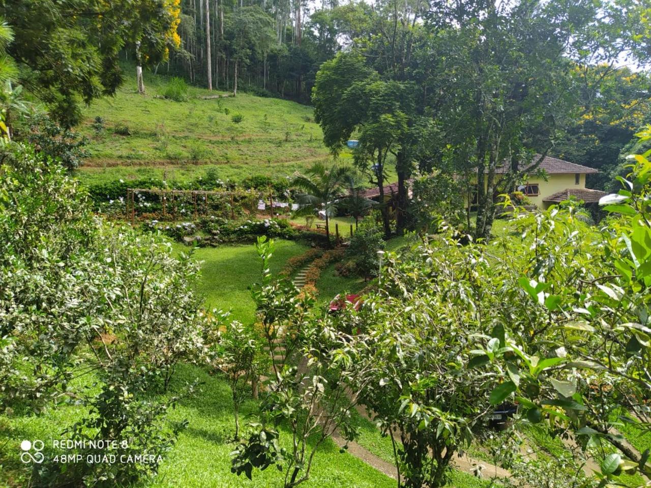 Sitio Recanto da Paz Chalés - casa e chalé para temporada
