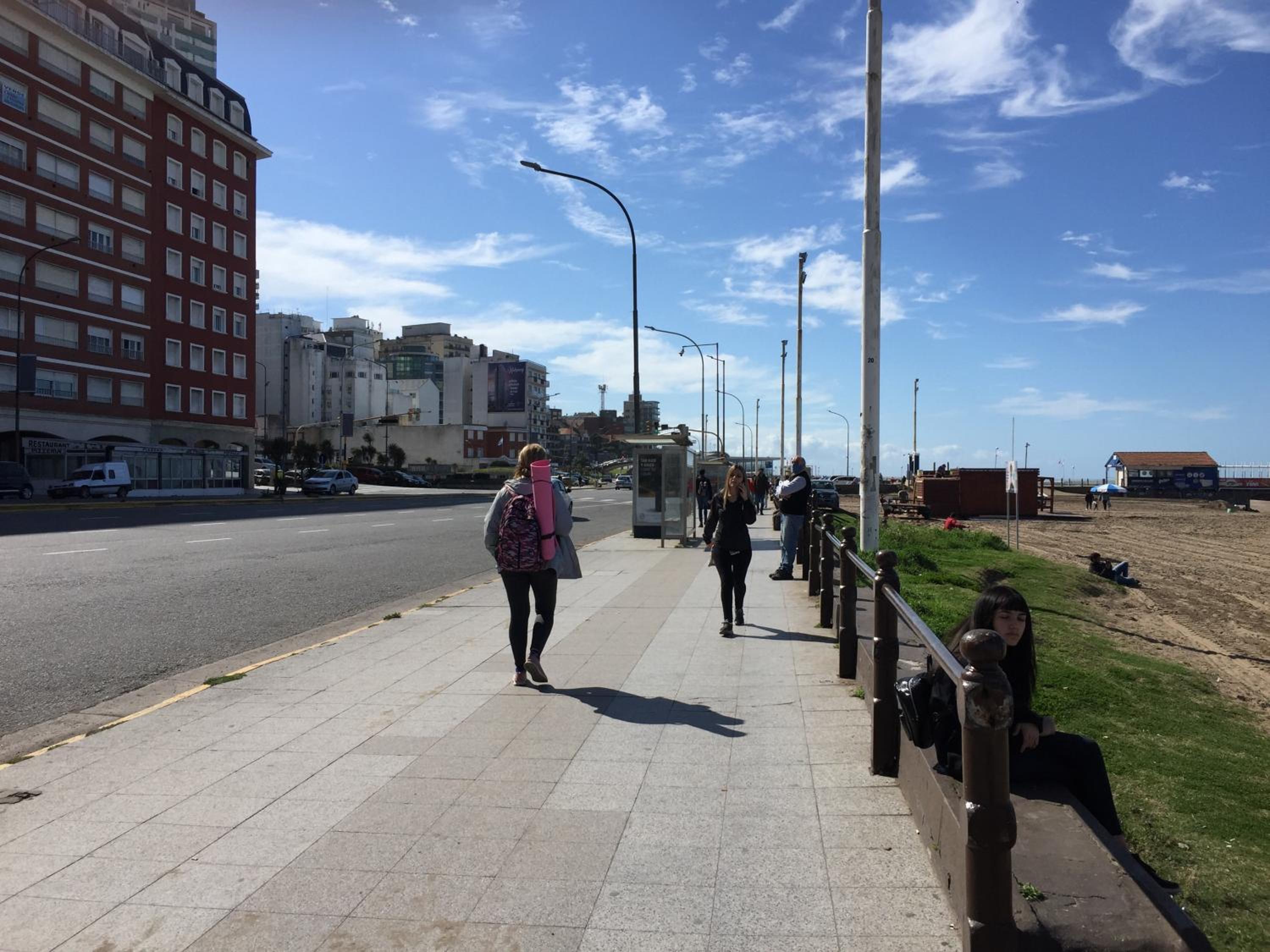 1 Ambiente PLENO CENTRO-1 cuadra CASINO-PEATONAL-Playa PUNTA IGLESIAS-POPULAR