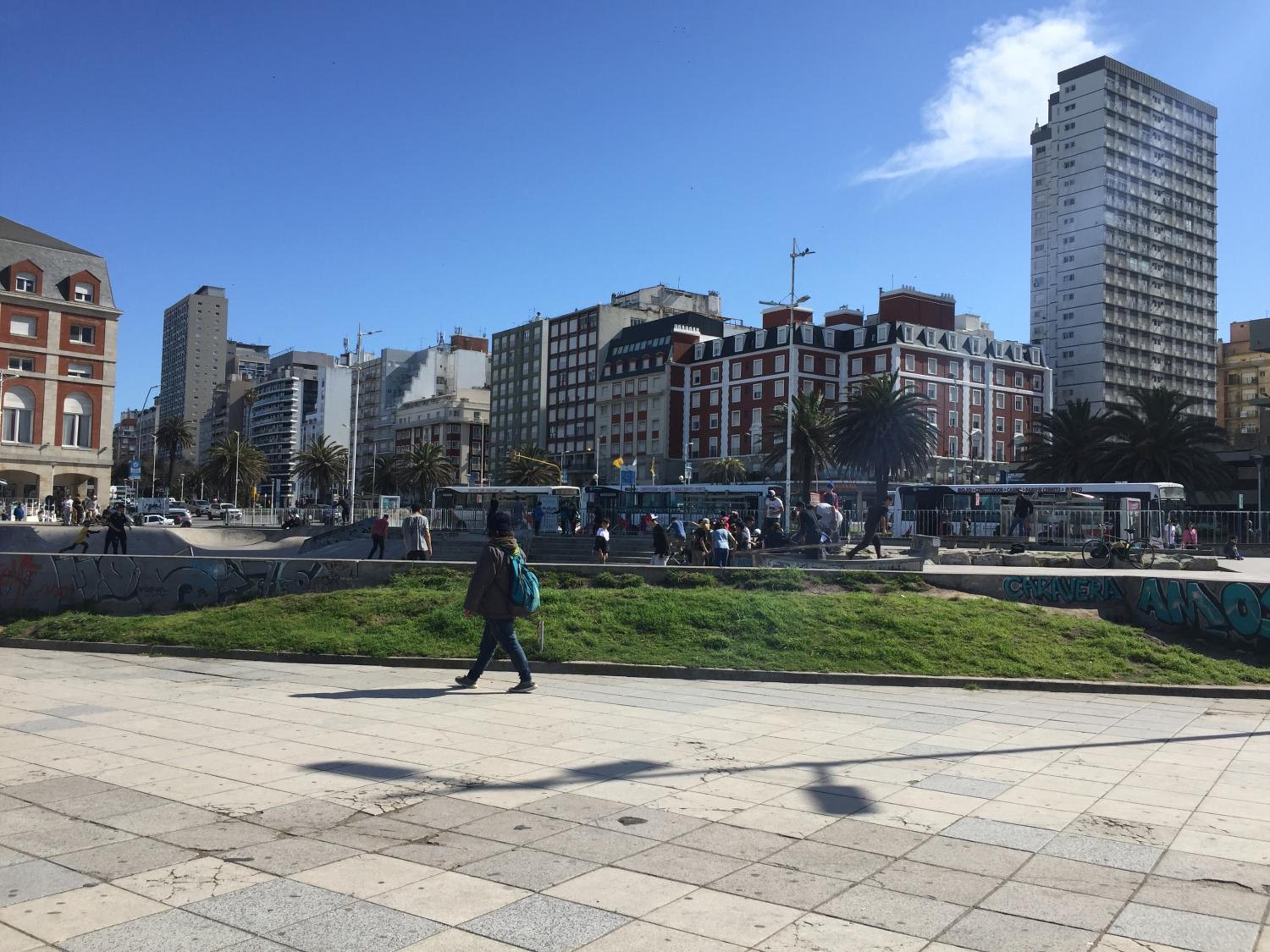 1 Ambiente PLENO CENTRO-1 cuadra CASINO-PEATONAL-Playa PUNTA IGLESIAS-POPULAR